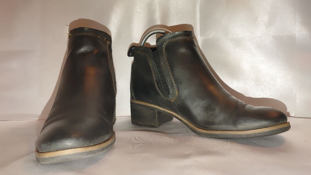 Kork-Ease Korks by Korks-Ease Tea Leather Ankle Booties Size 6M Size US 8 / IT 38 - 6 Thumbnail