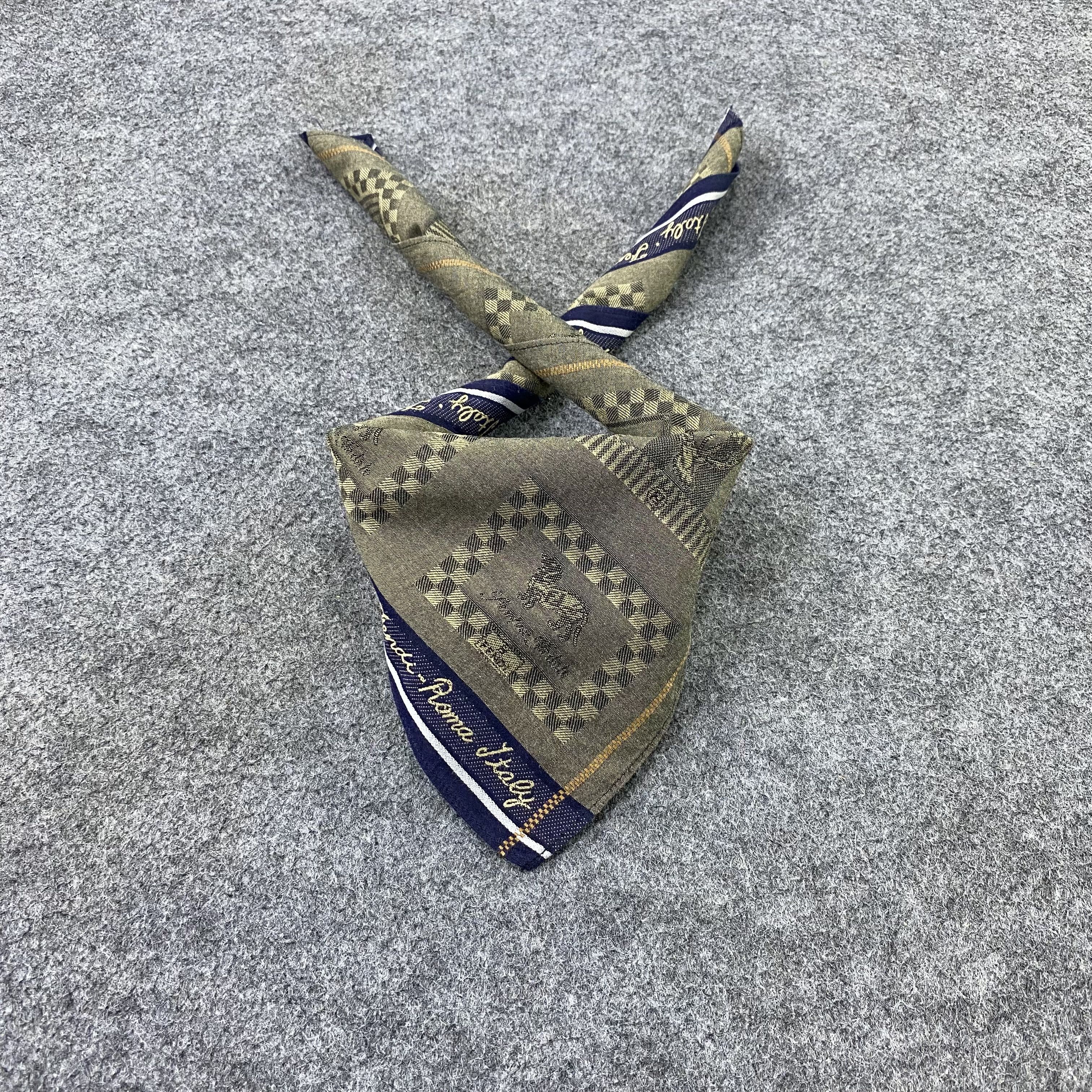 Fendi Fendi Handkerchief / Bandana / Neckerchief-B2342 Size ONE SIZE - 2 Thumbnail
