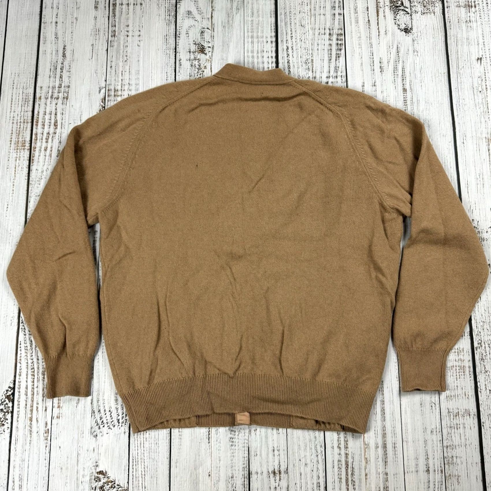 Vintage Pringle Of Scotland Sweater 1XL Brown Cardigan 100% Pure Wool 5-Button Sz 46 Mens, Men's — image 6 of 6