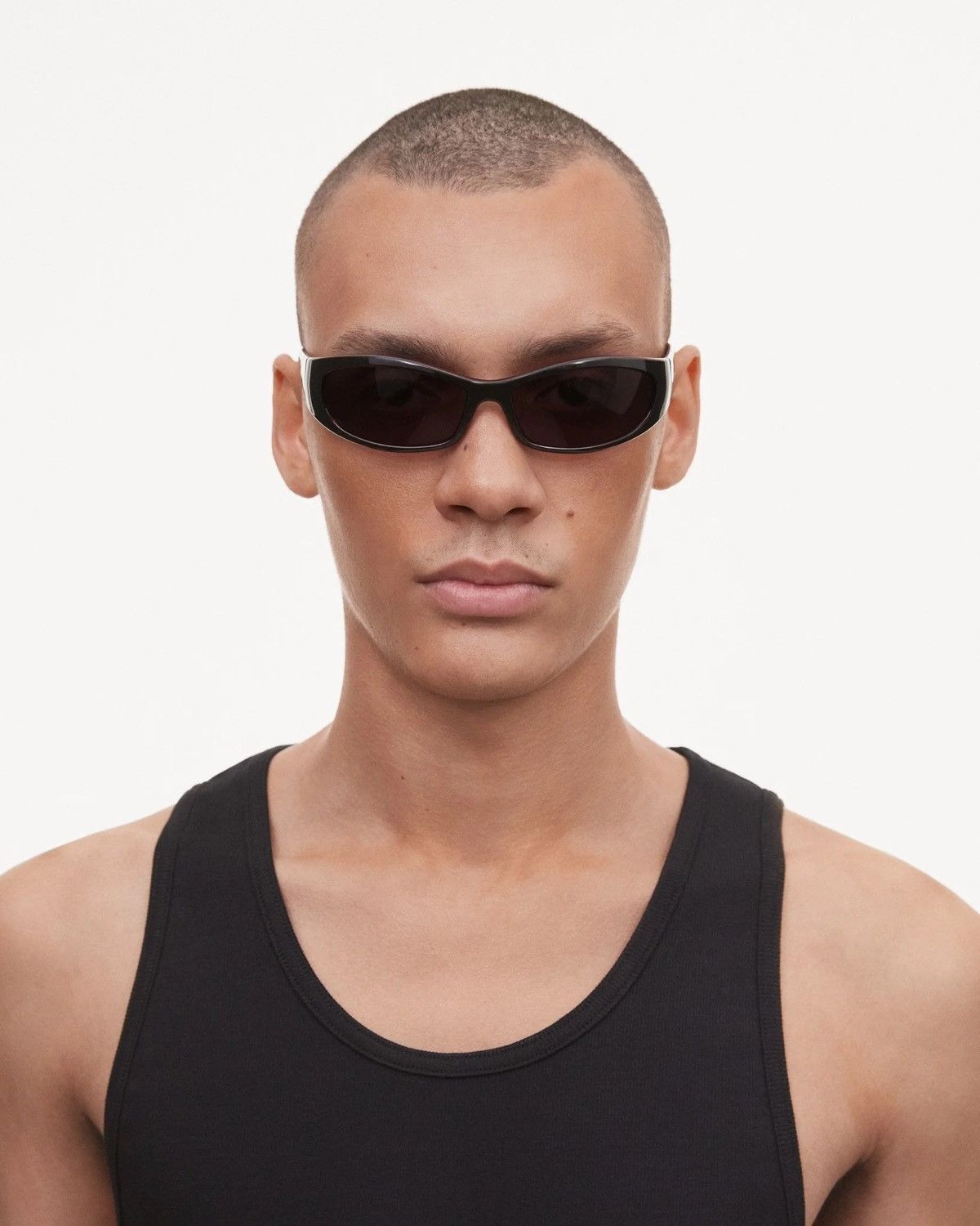 CHIMI CHIMI | DUSK / BLACK & GRAPHITE RED LENS SUNGLASSES | Y2K Size ONE SIZE - 3 Thumbnail