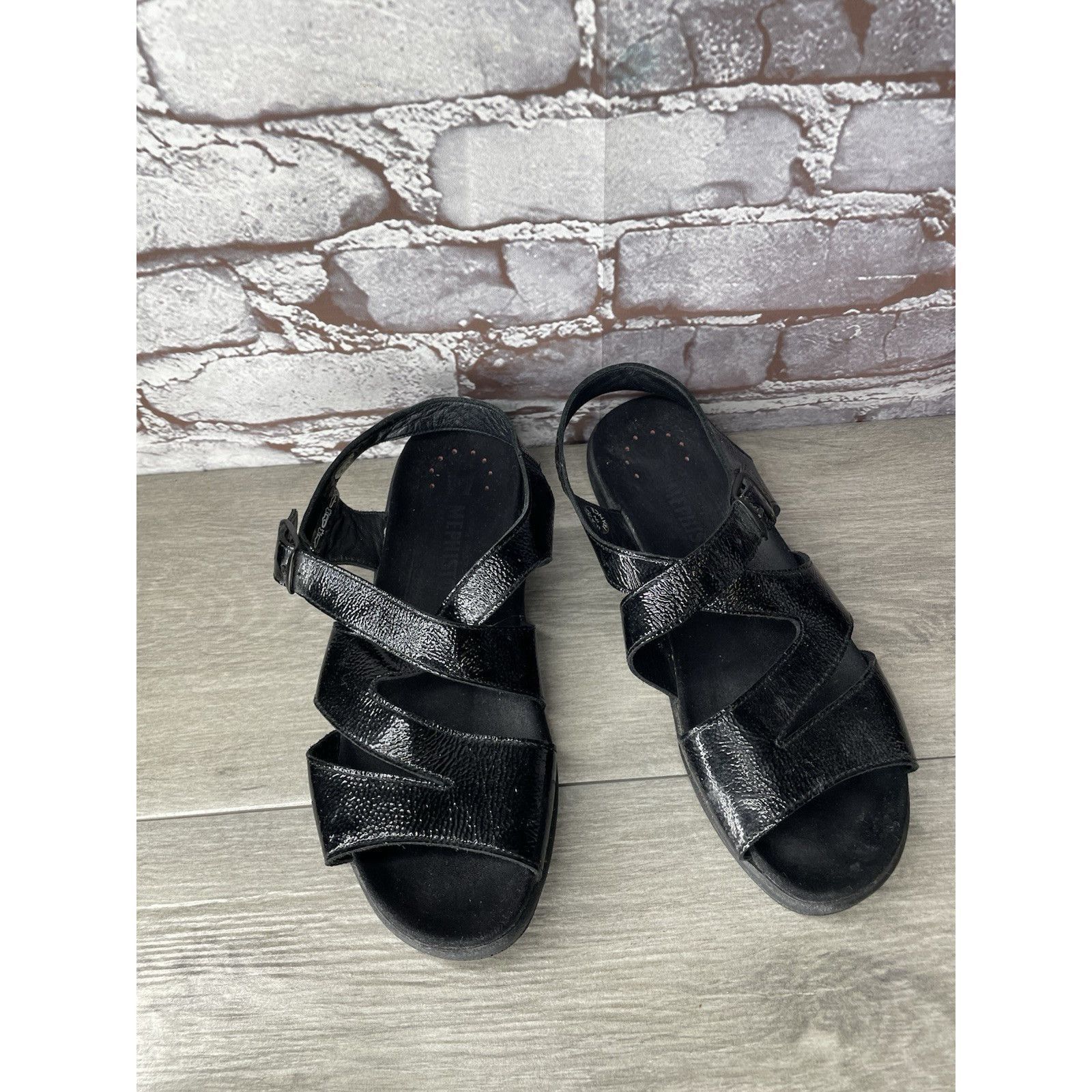 Mephisto Mephisto Black Patent Leather Strappy Low Wedge Sandals Wome Size US 10 / IT 40 - 2 Thumbnail