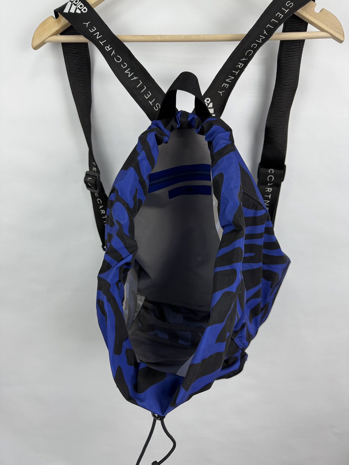 Adidas × Stella McCartney 🇺🇸 Y2K Adidas Stella McCartney Bagpack Rare Retro Hype Size ONE SIZE - 10 Thumbnail