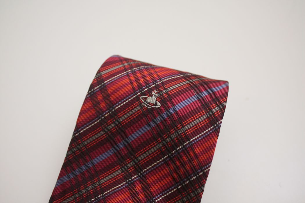 vivienne tie
