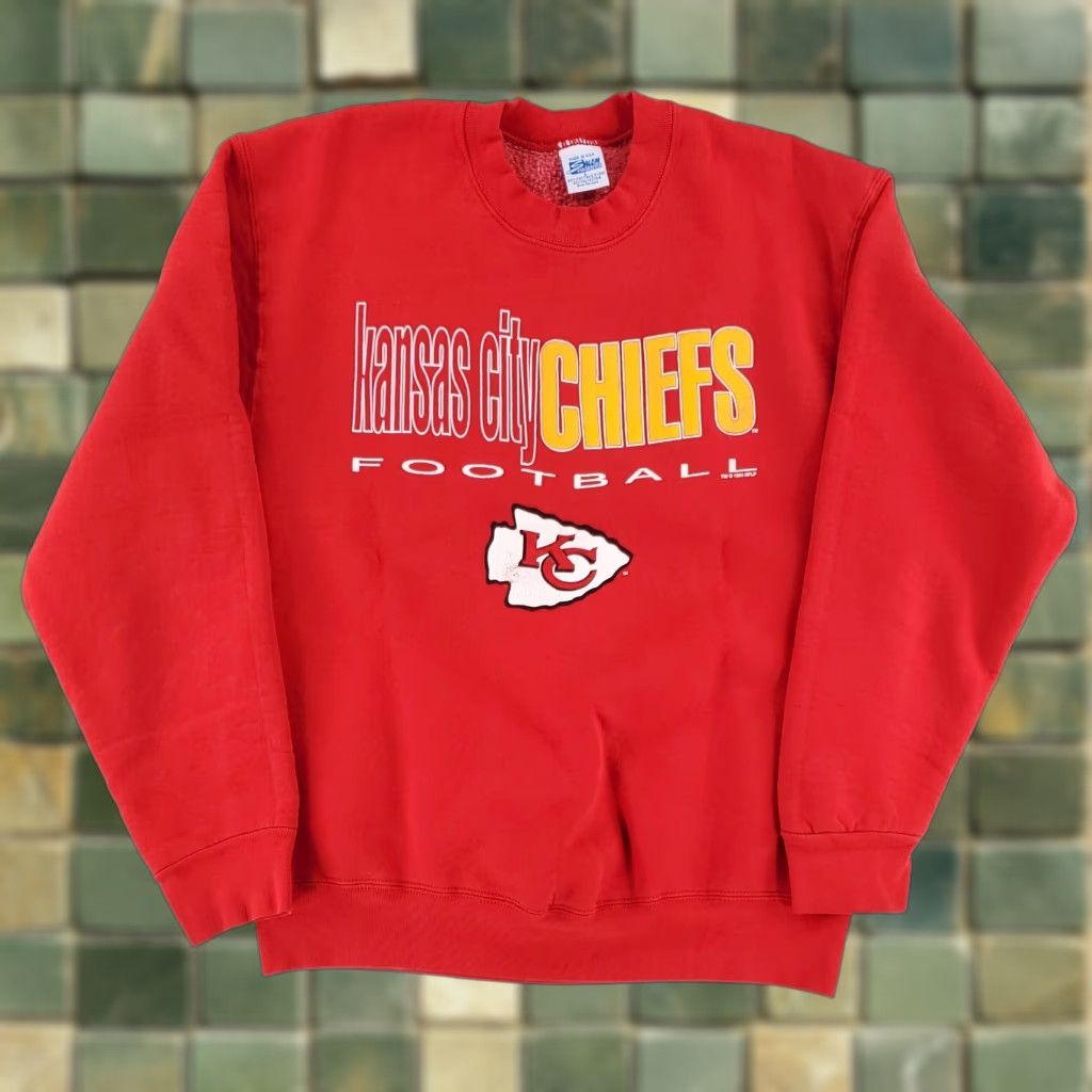 Salem Sportswear VINTAGE Kansas City Chiefs Salem Sportswear Sweatshirt Red Mens L 90s Pullover Made USA Size US L / EU 52-54 / 3 - 1 Thumbnail