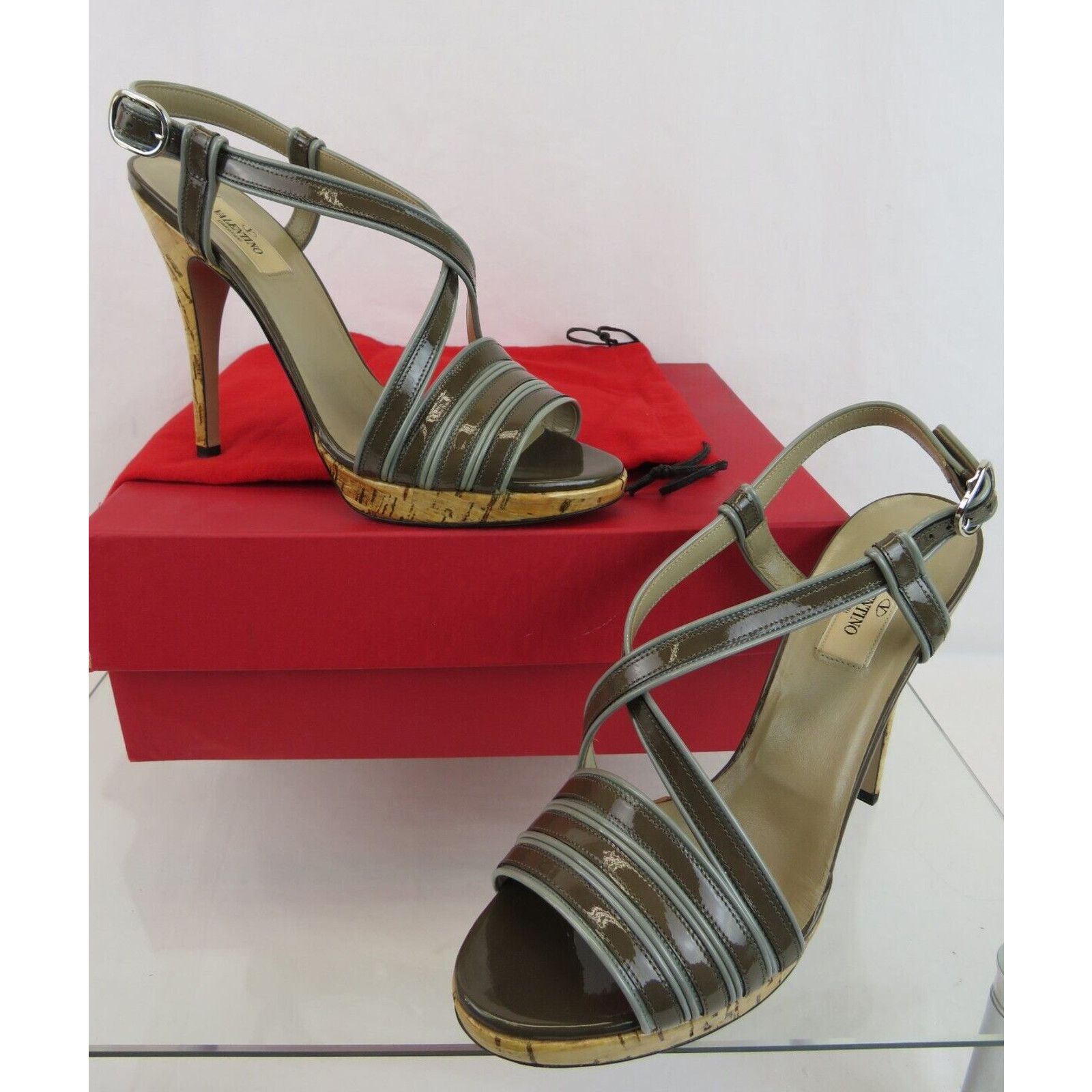 Valentino TAUPE GRAY STRAPPY PATENT LEATHER CORK SANDALS PUMPS 39.5 Size US 9.5 / IT 39.5 - 1 Thumbnail