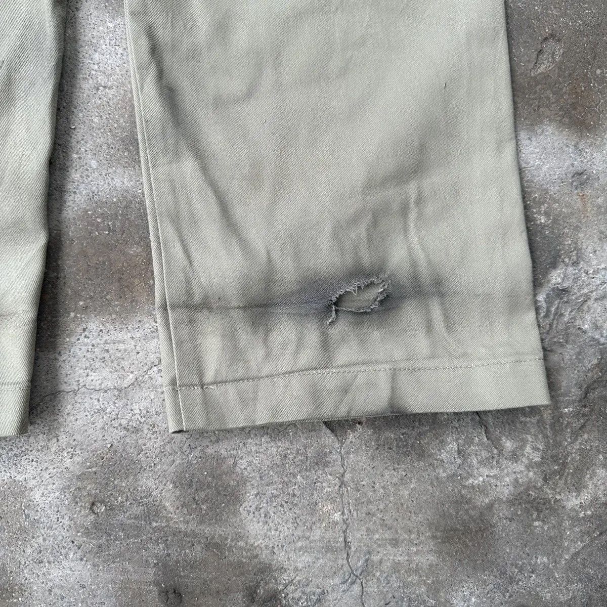 Dickies RUSTY DIRTY 🔥VTG DICKIES WORKWEAR TROUSERS KHAKI BLANK PANT Size US 34 / EU 50 - 14 Thumbnail