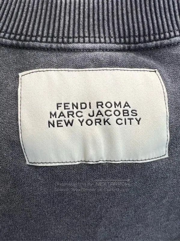 Fendi Fendi Cropped Gray Cotton Sweatshirt . Size M / US 6-8 / IT 42-44 - 4 Thumbnail