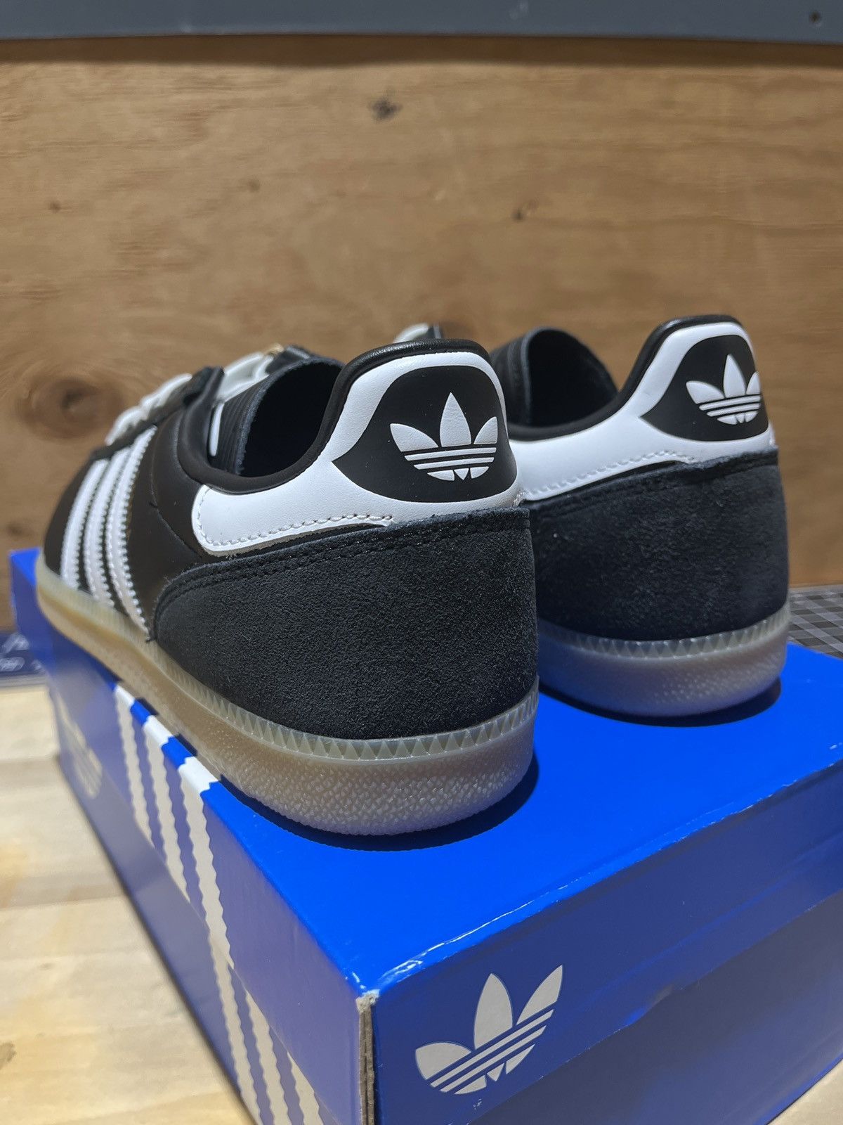Adidas Adidas Samba JQ9056 Men Size 9 Size US 9 / EU 42 - 4 Thumbnail