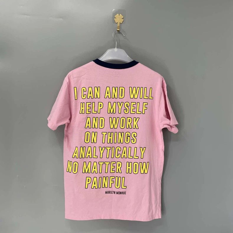 Gucci Gucci Pink cat short sleeves 2502-Nextarrow Size US XS / EU 42 / 0 - 2 Thumbnail