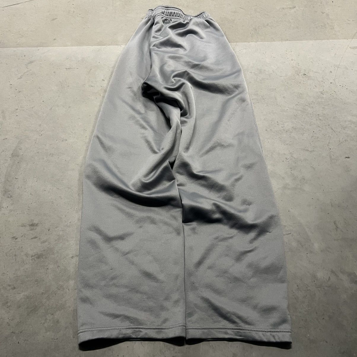 Adidas × Vintage crazy Vintage Y2K/2000s Baggy Grey Adidas Striped Trackpants! Size US 32 / EU 48 - 5 Thumbnail