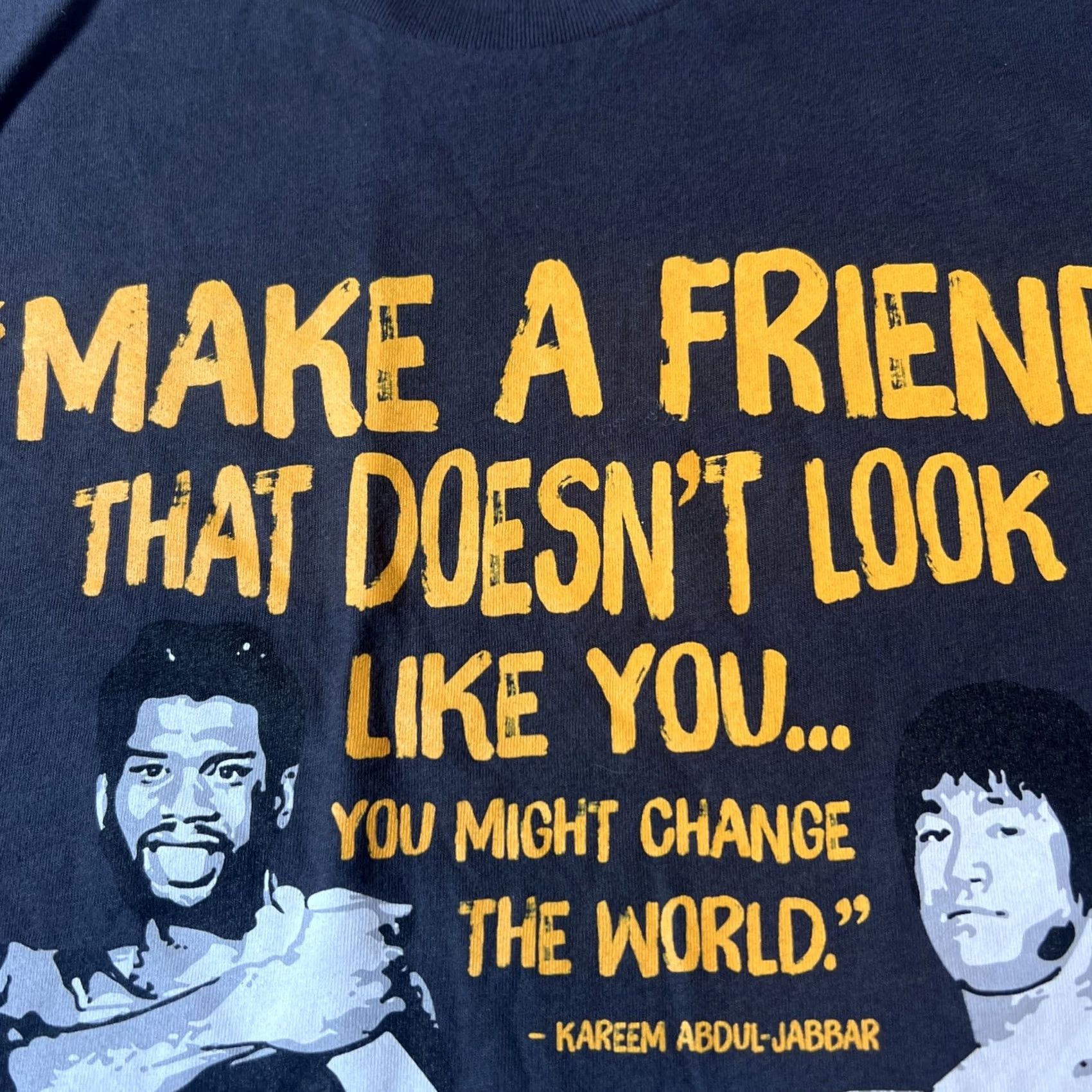 Lee VINTAGE Kareem Abdul-Jabbar & Bruce Lee Make A Friend Iconomy Shirt XS Gray Rare New Shirt Adult XS Gray Graphic Print 90s Civil Rights Mens Size US XS / EU 42 / 0 - 5 Thumbnail