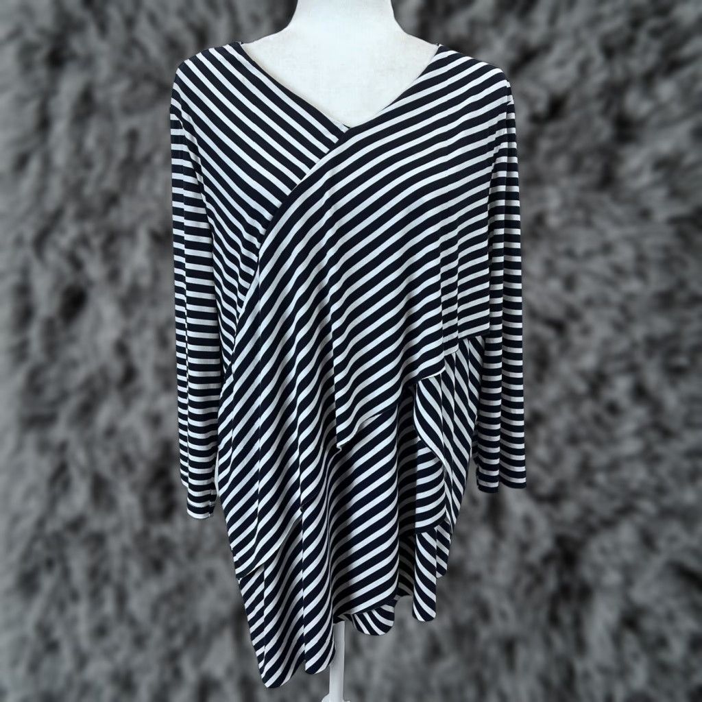 Vintage Chicos Travelers Collection Tiered Tunic Top Shirt Sz 3 US X-large Black White Size XL / US 12-14 / IT 48-50 - 1 Thumbnail