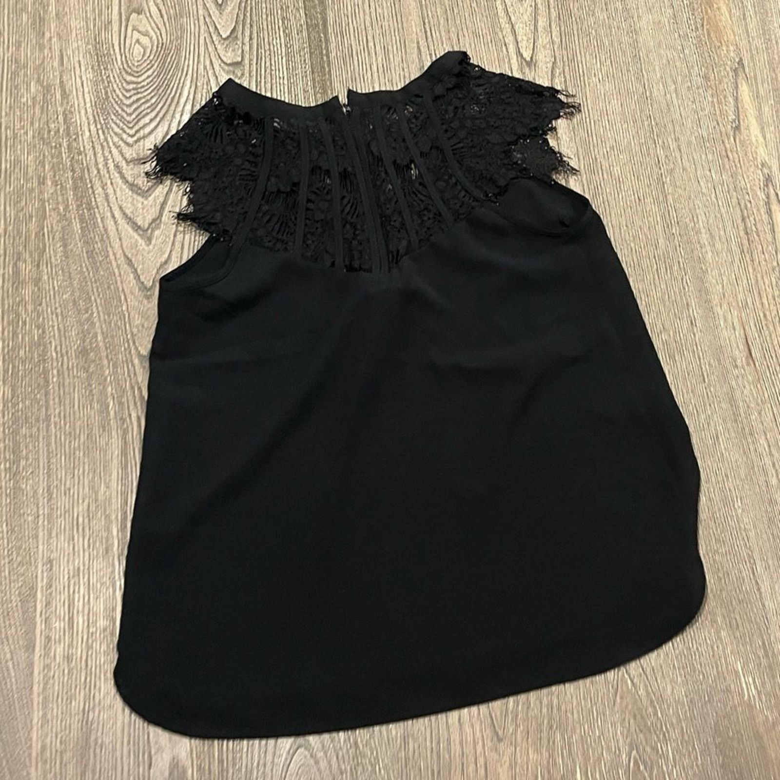 Vintage Brixon Ivy Black Lace Scoop Neck Flutter Sleeve Blouse Sz S Size S / US 4 / IT 40 - 4 Thumbnail