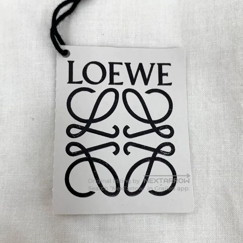 Loewe Loewe Ivory White Logo Embossed Cotton Collar Long Sleeve Size XS / US 0-2 / IT 36-38 - 6 Thumbnail