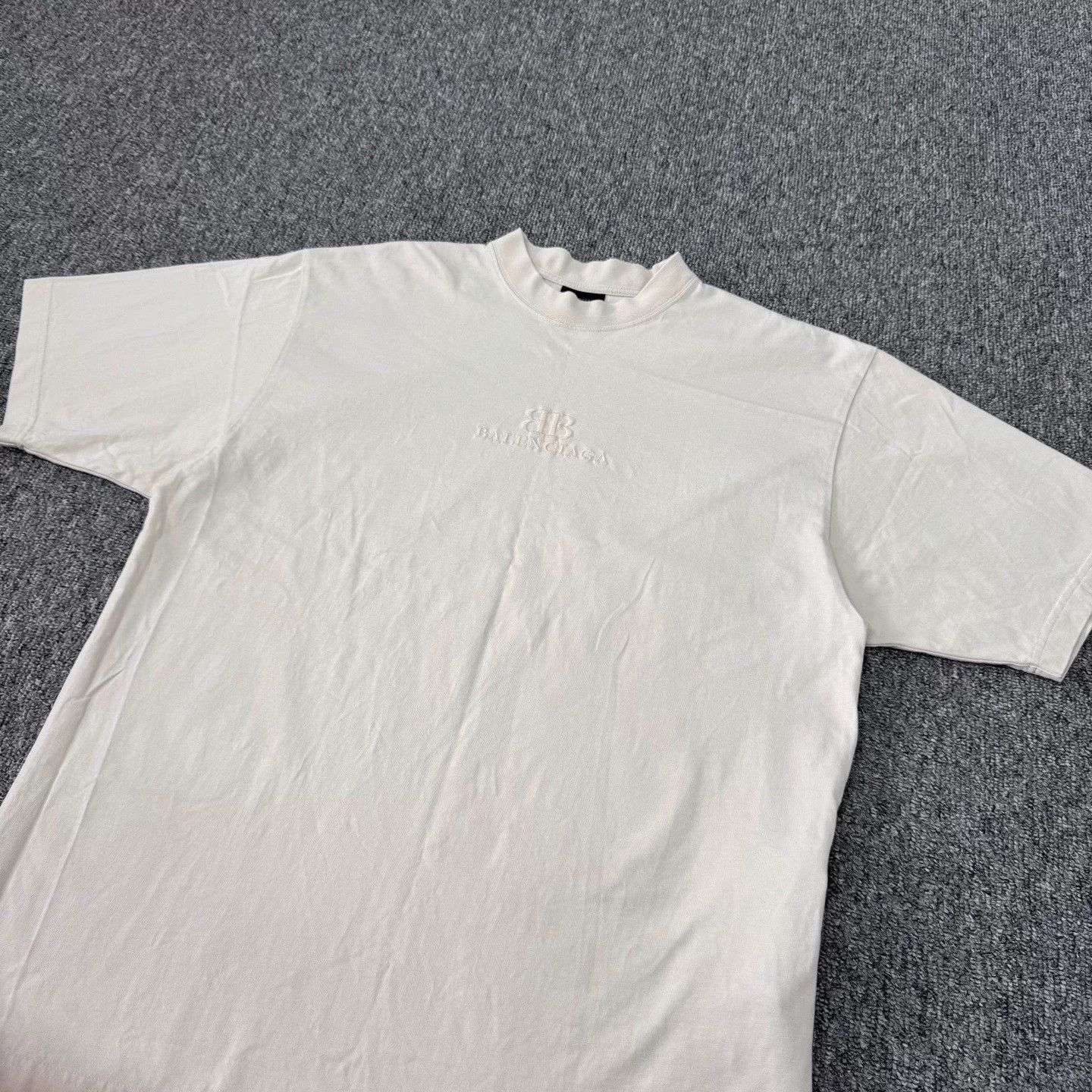 Balenciaga Balenciaga BB Embroidered Logo Short Sleeve Tee XS 99 New Size US XS / EU 42 / 0 - 3 Thumbnail