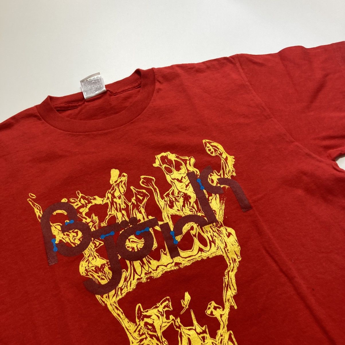 Rap Tees vintage 00s bjork volta electronic exerimental rock band tee Size US M / EU 48-50 / 2 - 2 Thumbnail