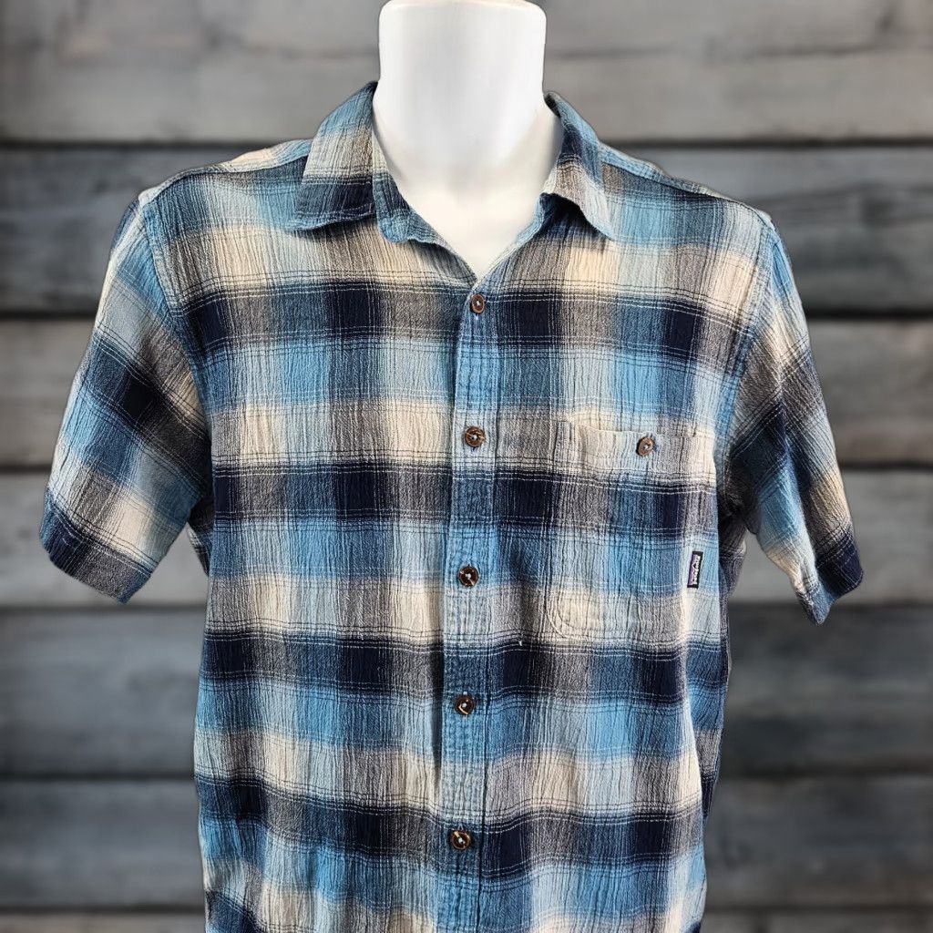 Patagonia Patagonia Shirt Mens Button Front Size M Blue Gray Organic Cotton Slim? Check Size US M / EU 48-50 / 2 - 1 Thumbnail