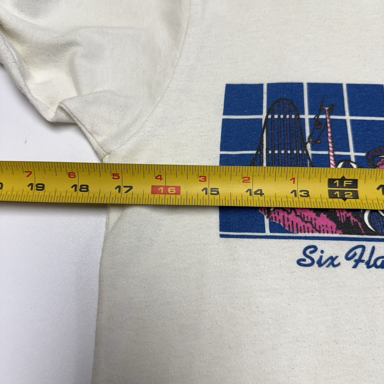 Vintage Vintage 80s Six Flags Magic Mountain T Shirt Hood Long Sleev Size US S / EU 44-46 / 1 - 13 Thumbnail