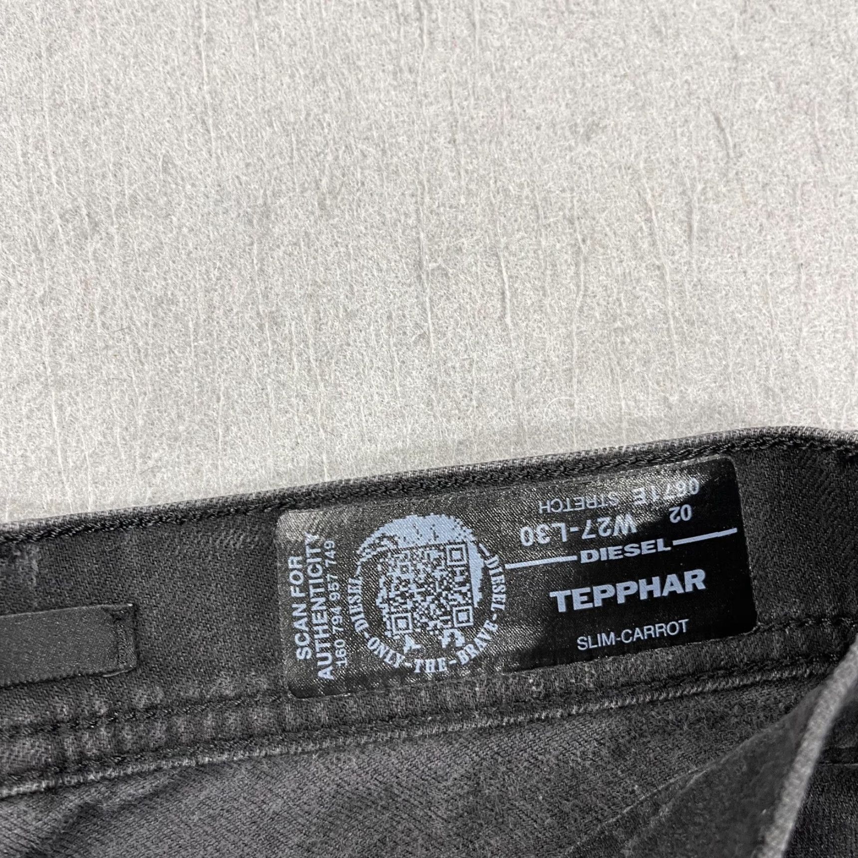 Diesel Diesel Jeans Slim 27x30 Black Distressed Denim DNA 5-Pocket Boys? Size US 27 - 5 Thumbnail