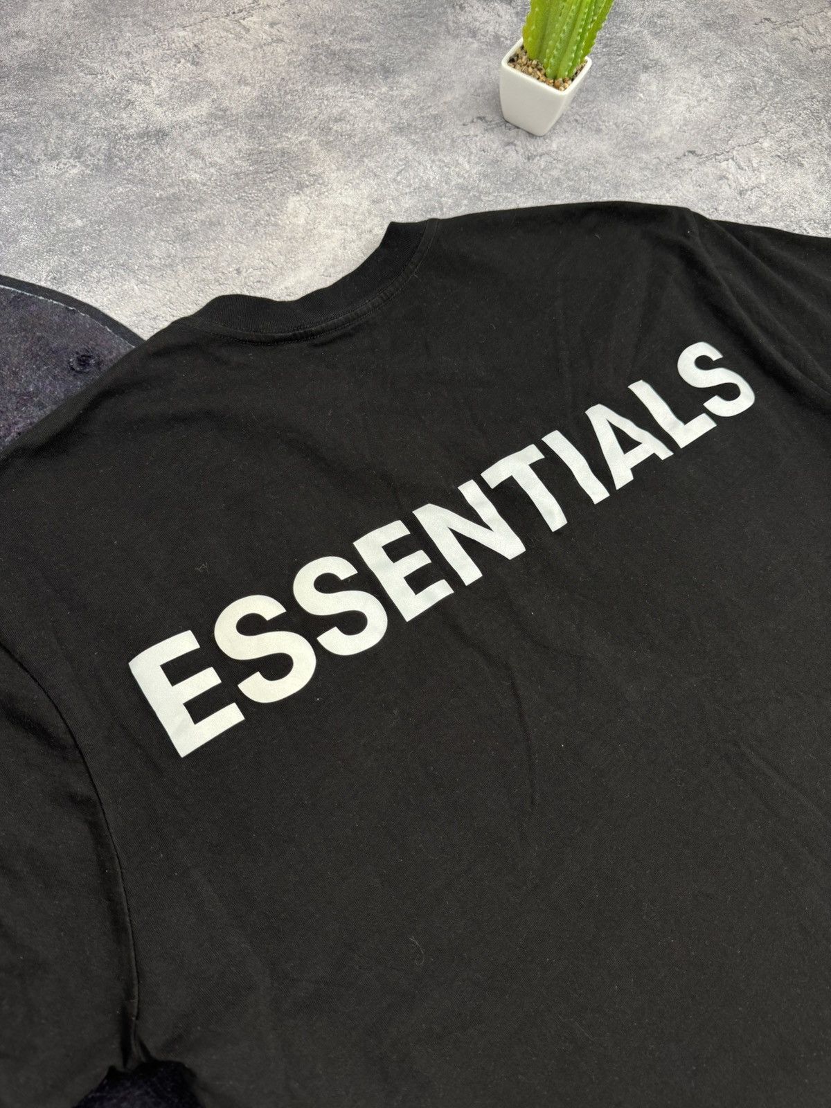 Essentials Fear of God Essentials Big Logo Reflective Oversized T shirt Size US L / EU 52-54 / 3 - 11 Thumbnail