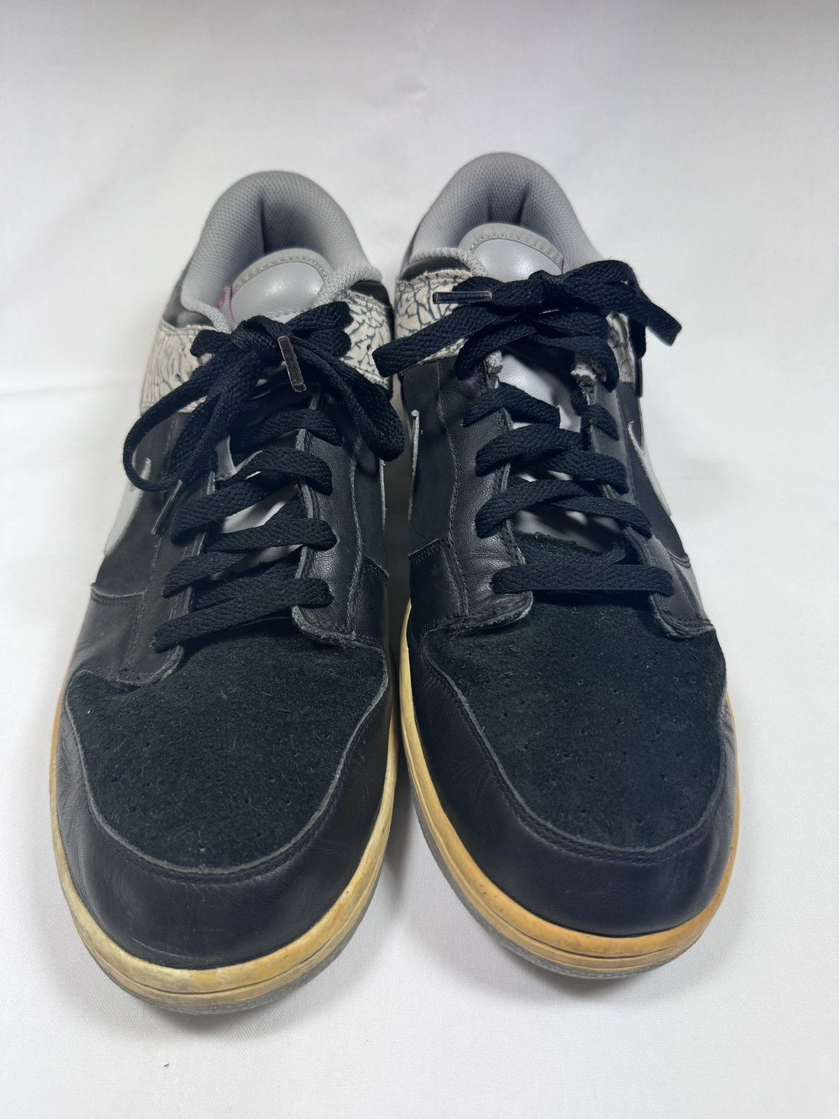 Jordan Brand × Nike NIKE SB DUNK LOW CL AIR JORDAN III 3 BLACK CEMENT GREY WHITE Size US 13 / EU 46 - 2 Thumbnail