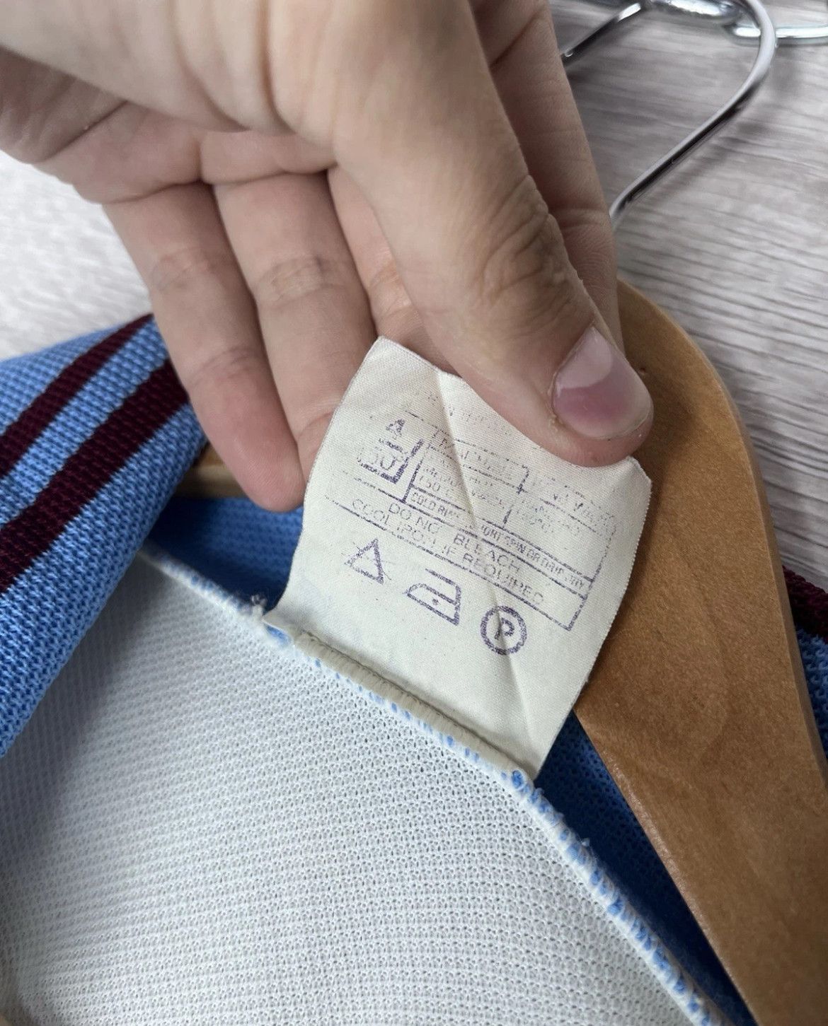 Vintage vintage soccer jersey West Ham United 1977/78 Admiral retro Size US S / EU 44-46 / 1 - 6 Thumbnail