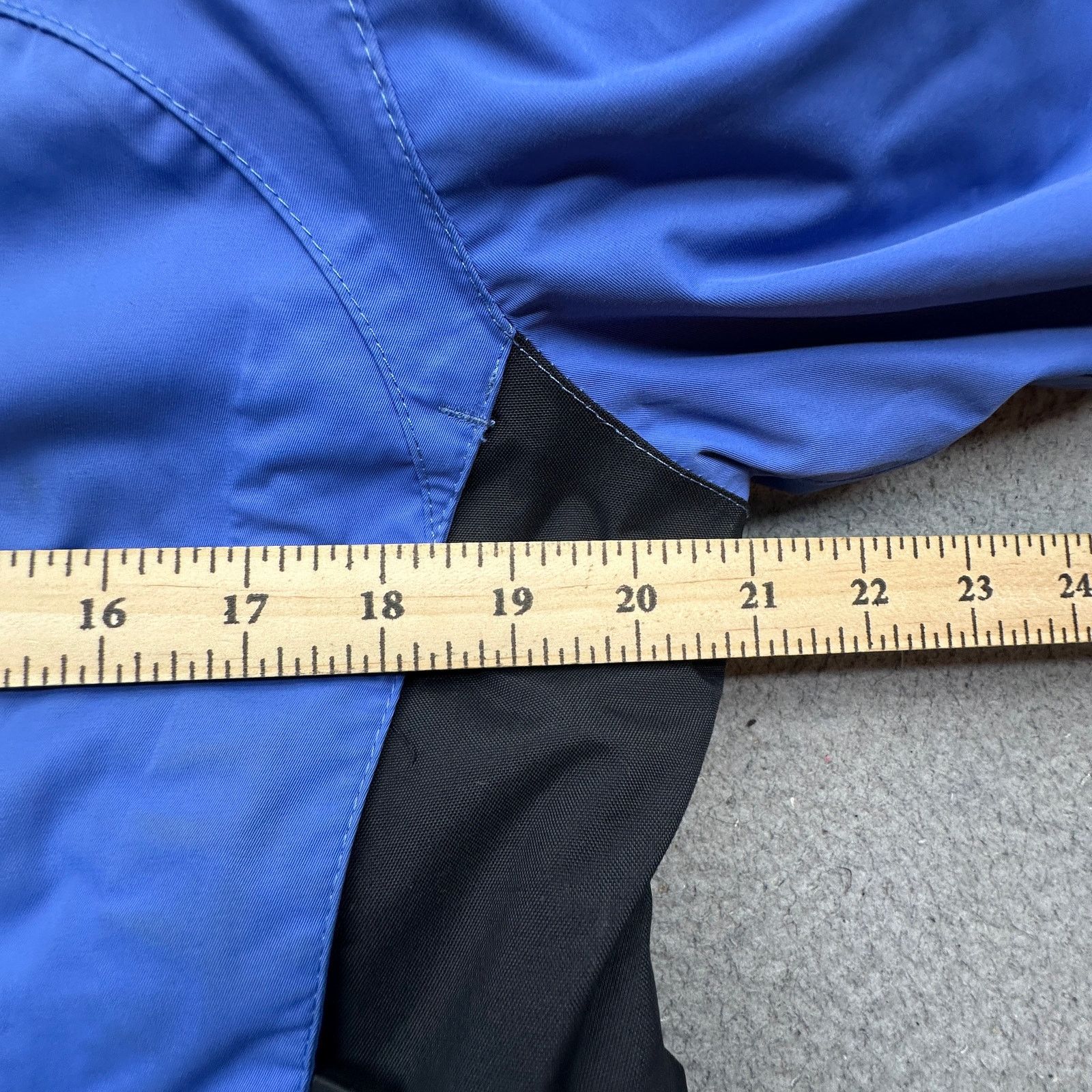 L.L. Bean LL Bean Primaloft Rugged Ridge Jacket Womens Petite Small Size S / US 4 / IT 40 - 4 Thumbnail