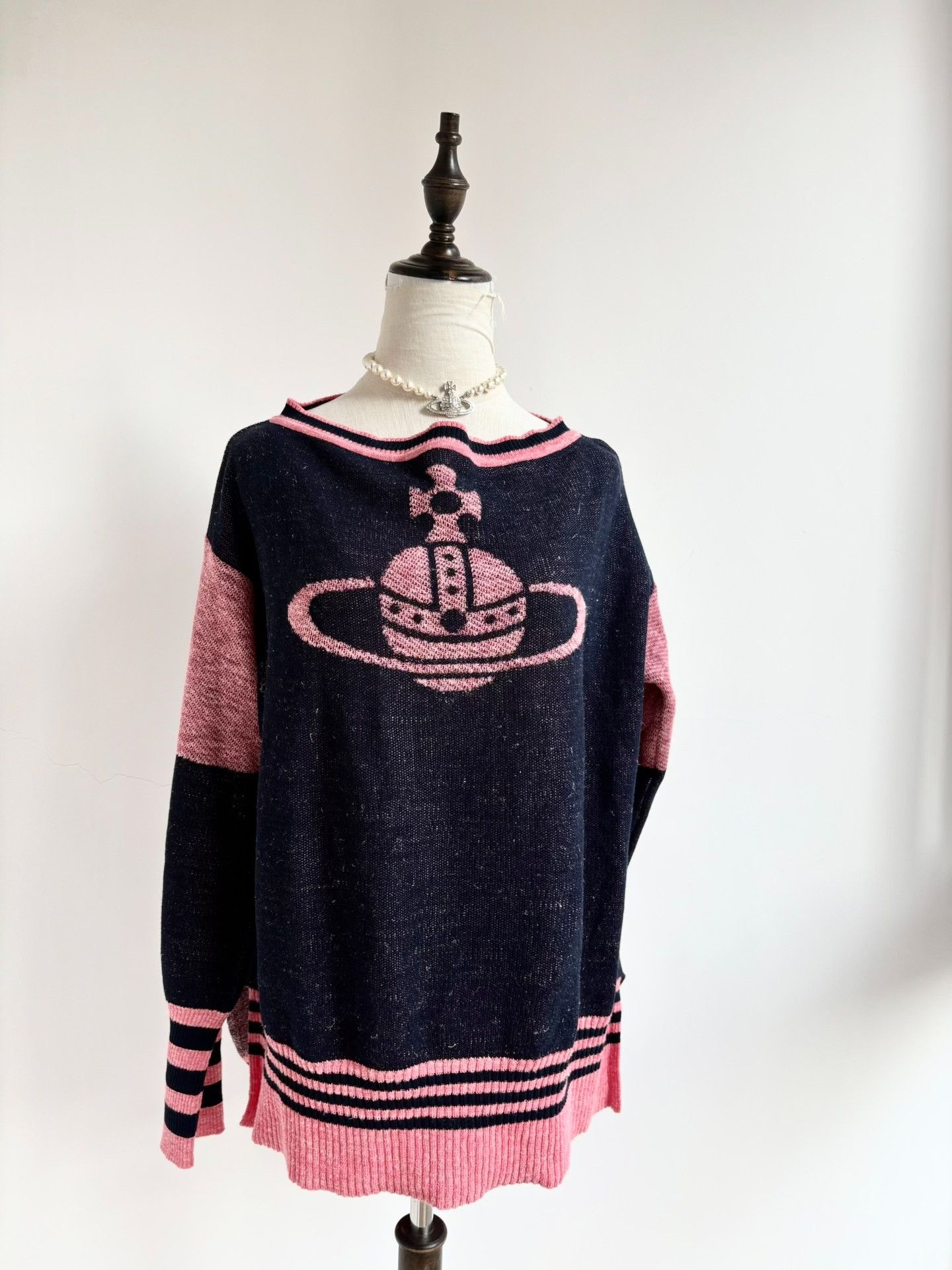 Vivienne Westwood Vivienne Westwood Vintage Saturn Knit Size M / US 6-8 / IT 42-44 - 1 Thumbnail