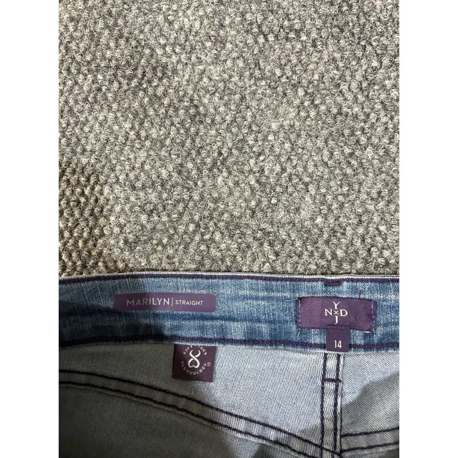 NYDJ NYDJ Jeans Women 14 Blue Denim Straight 14 Regular Stretch Pockets Comfort 30in Inseam High Rise Size 36" / US 14 / IT 50 - 3 Thumbnail
