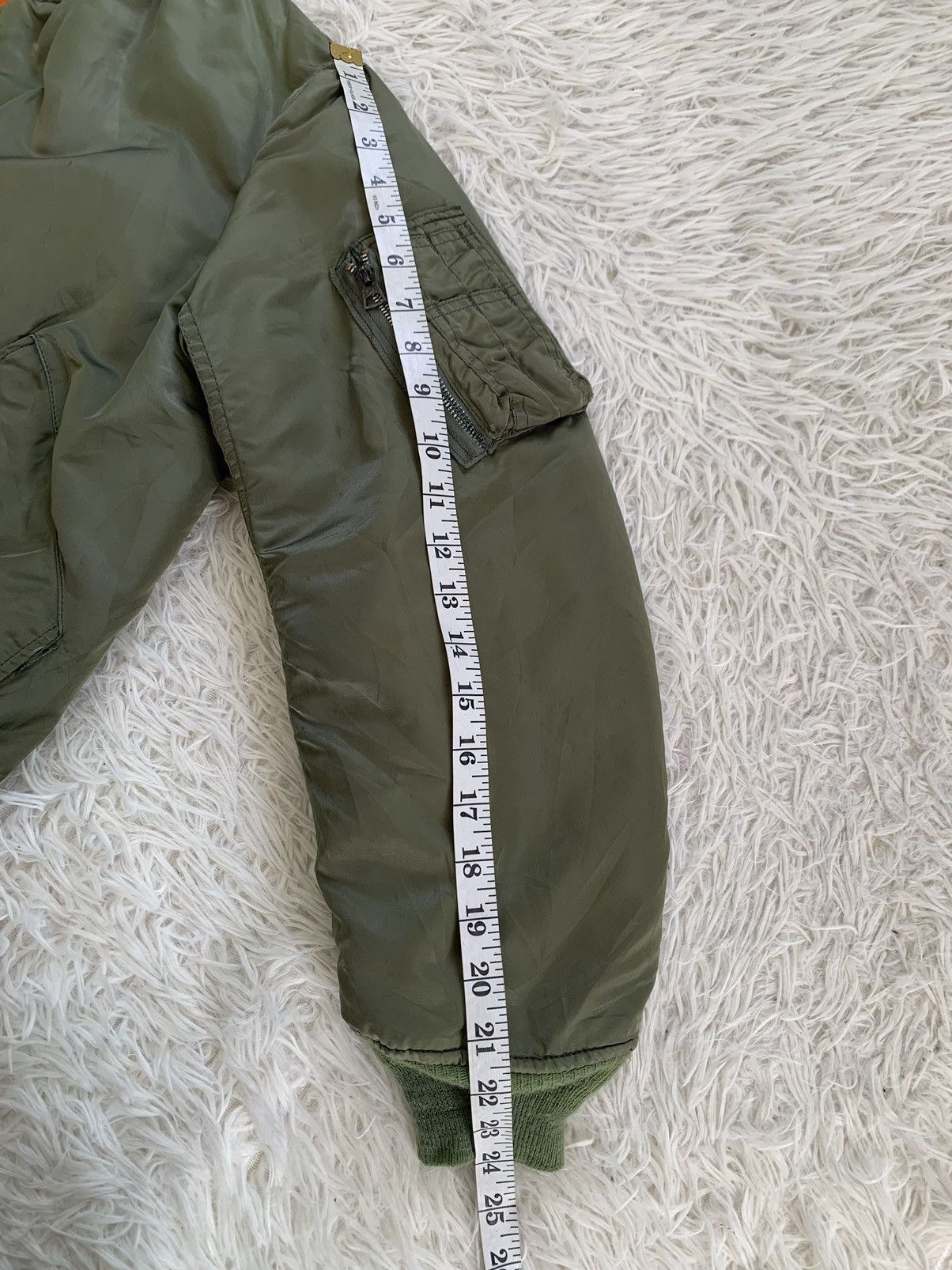 Alpha Industries Vintage Alpha Industries MA-1 Flight Bomber Jacket Zip Ideal Size US S / EU 44-46 / 1 - 17 Thumbnail
