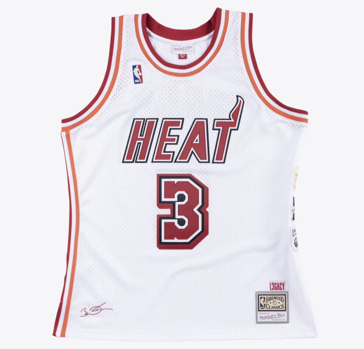 Mitchell & Ness Brand new Mitchell & Ness Heat Dwyane Wade Legacy classic Size US XL / EU 56 / 4 - 1 Thumbnail