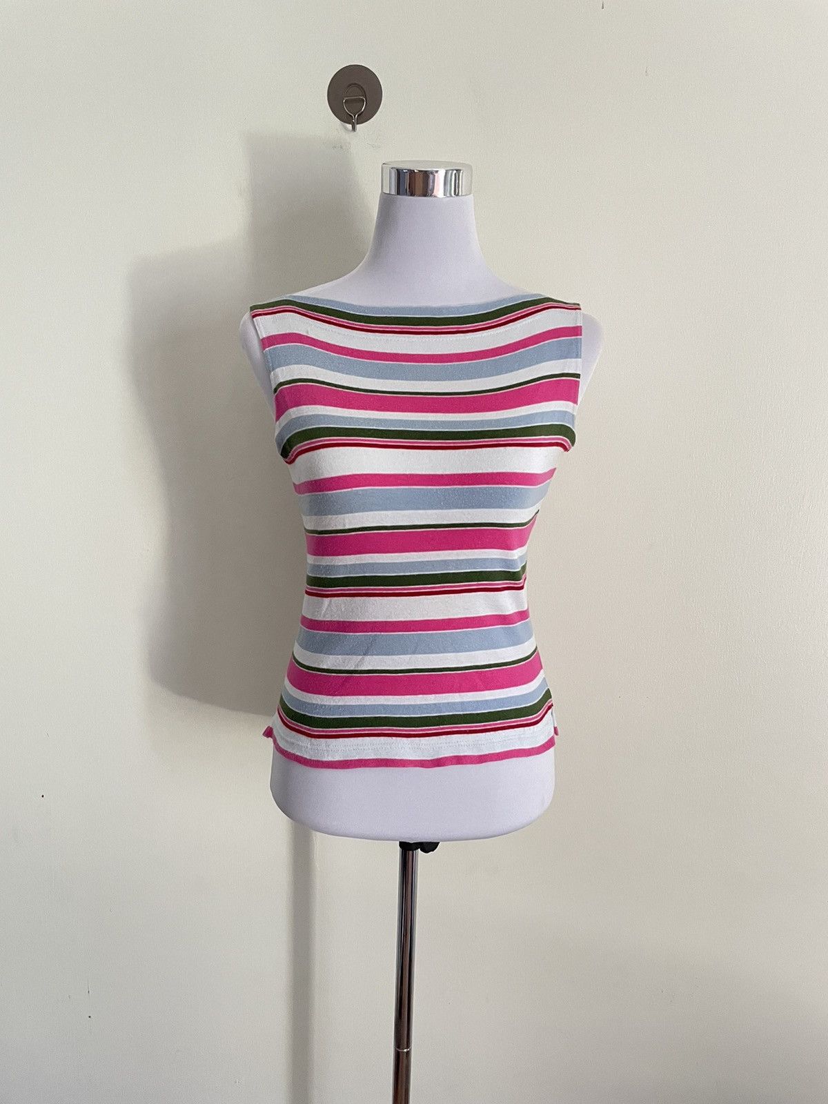 Agnes B. Sleeveless Top