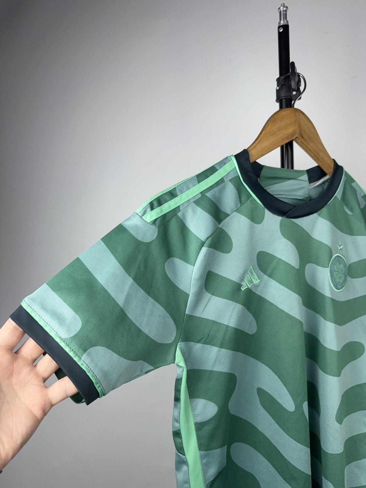 Adidas Celtic FC Adidas Camouflage Green Third Jersey & Shorts 26 Size US XXS / EU 40 - 2 Thumbnail