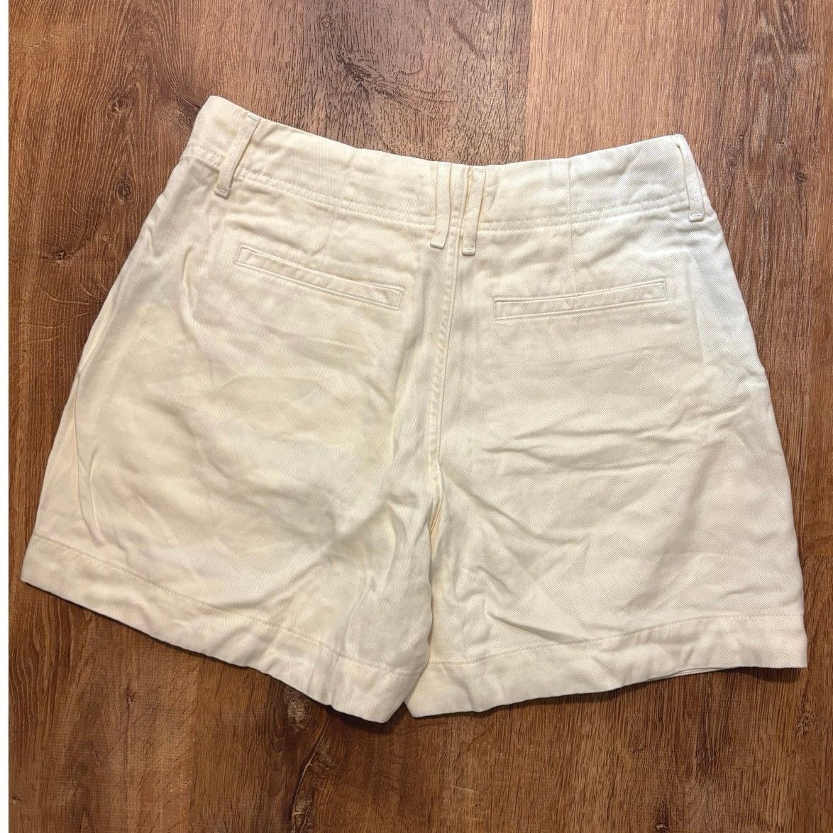 Everlane NWOT Everlane The Utility Short in Buttersoft In Bone Size 4 Size 27" / US 4 / IT 40 - 8 Thumbnail
