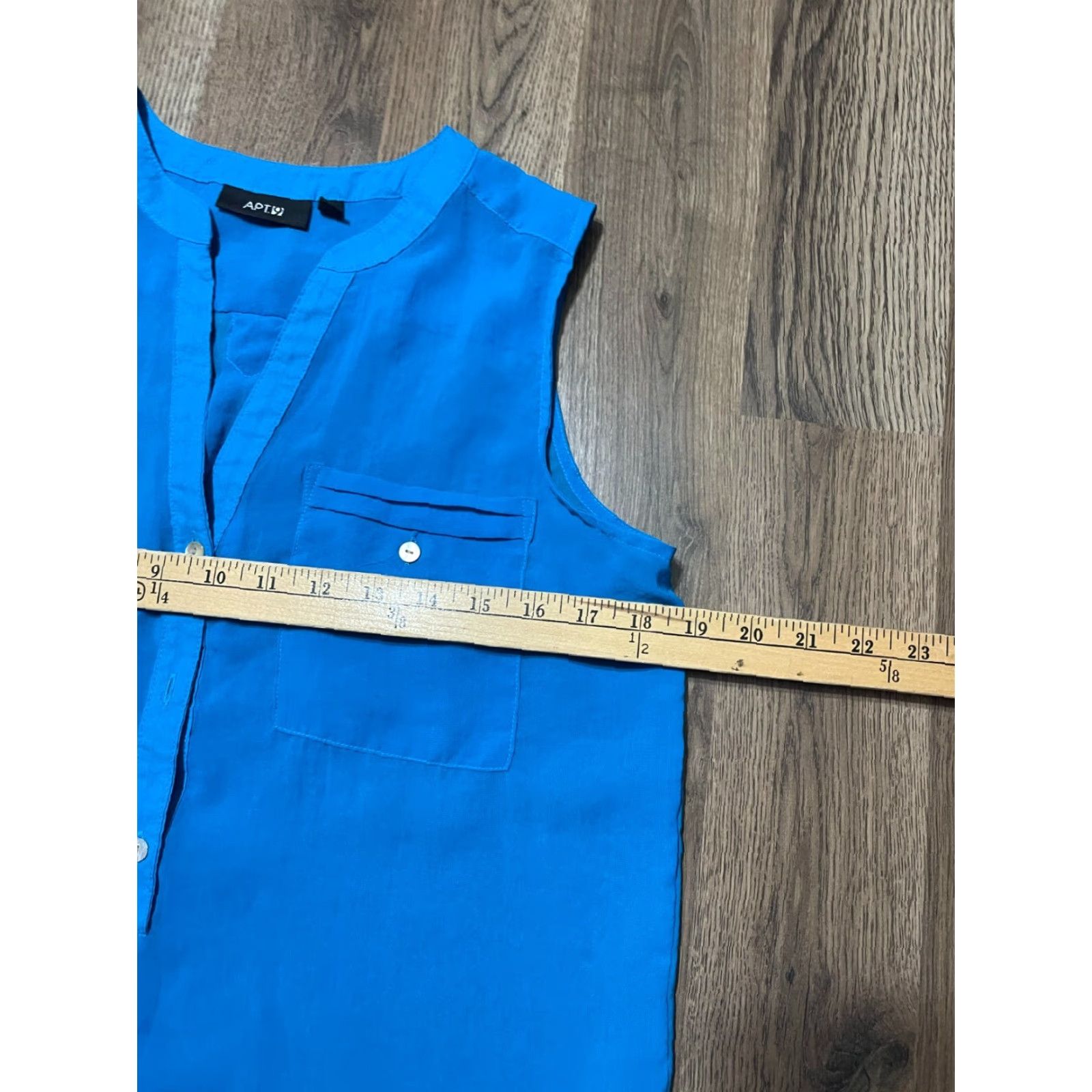 Apt. 9 Apt.9 Shirt Women's Small Blue Sleeveless V-Neck T-Shirt Pullover Casual Modern Basic Regular Fit Womens Small Blue Sleeveless V-Neck Shirt Size S / US 4 / IT 40 - 3 Thumbnail
