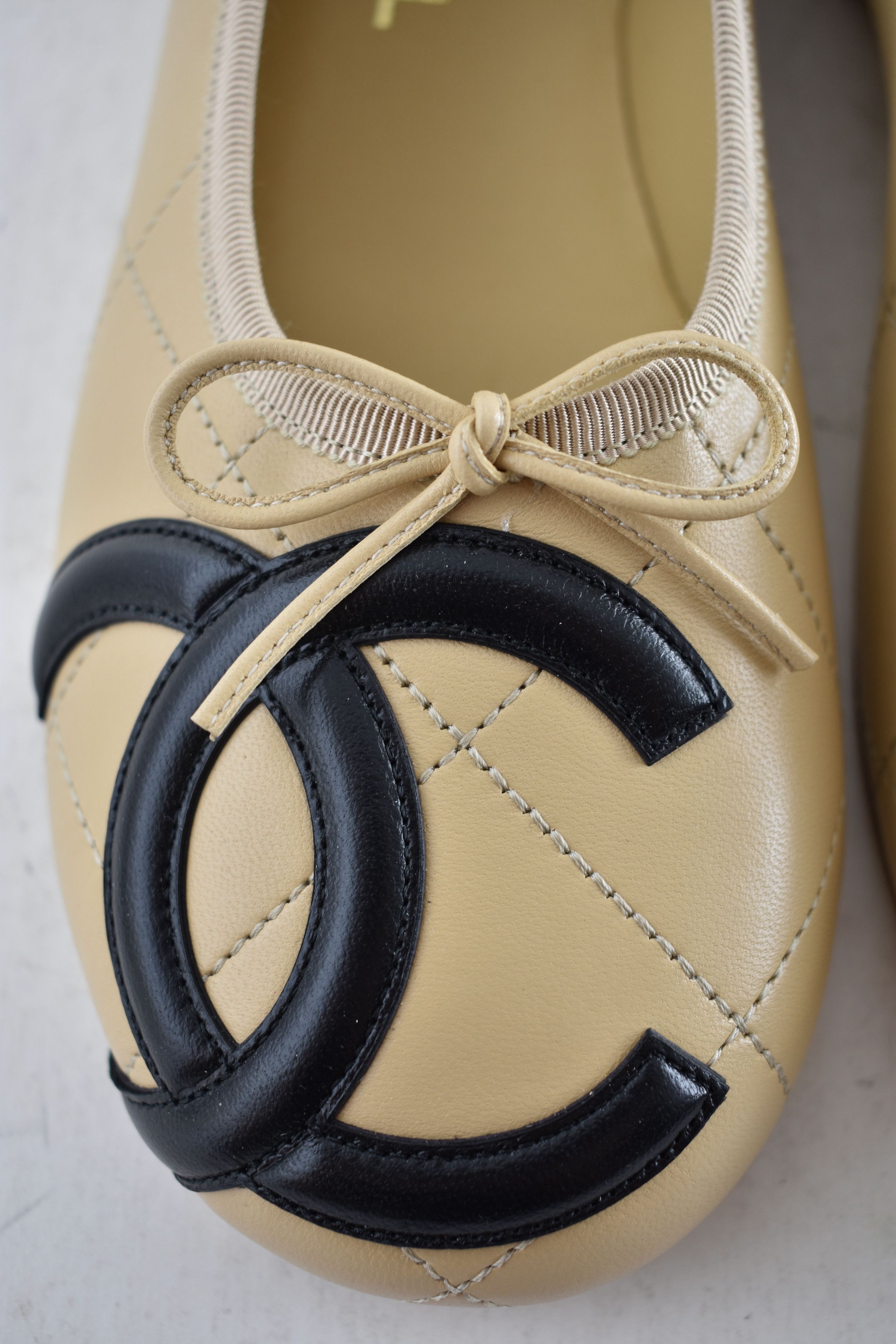 Chanel 26M Coco Beach Cambon Black CC Logo Ballet Ballerina Flat 41 Size US 11 / IT 41 - 14 Thumbnail