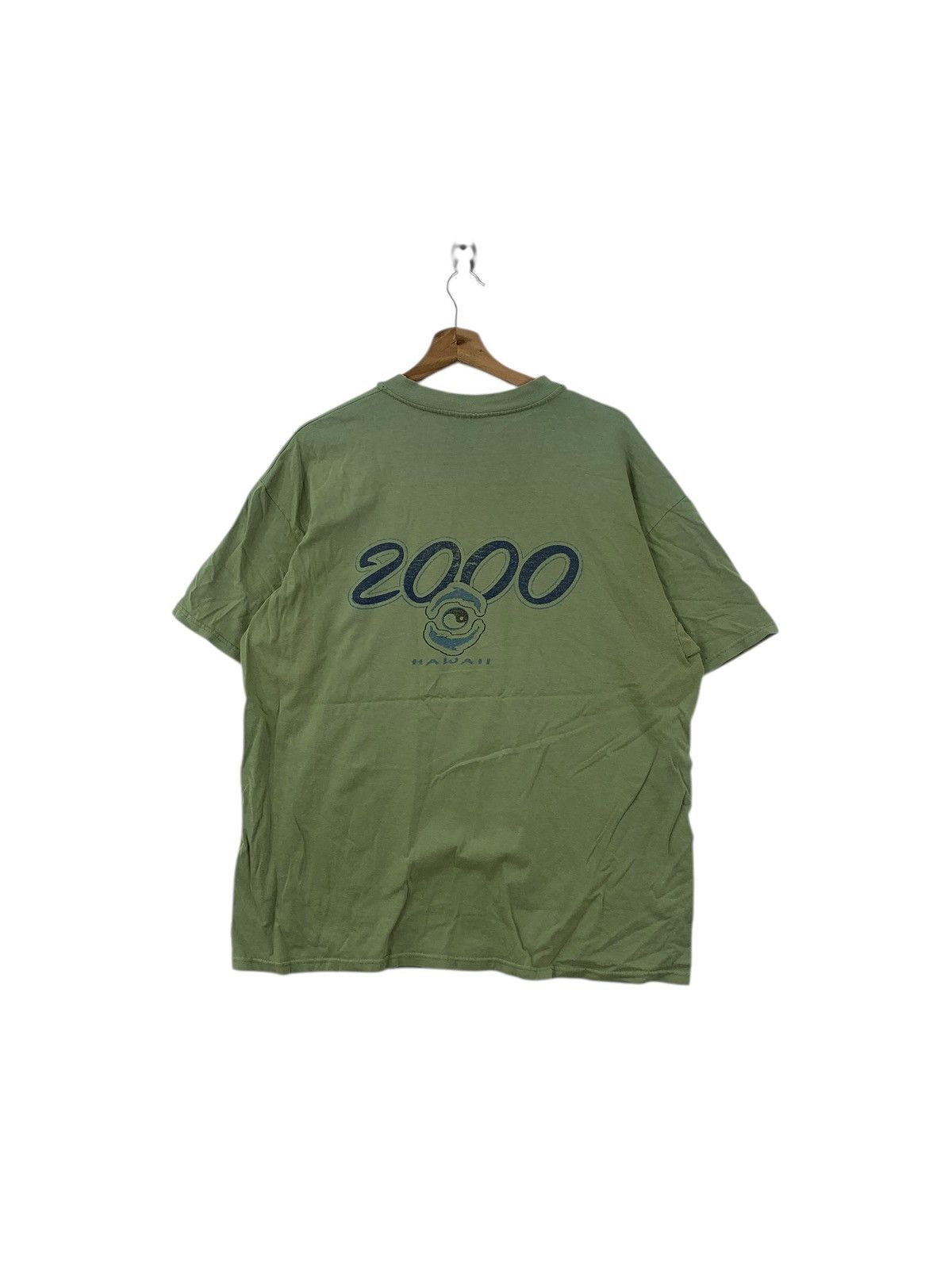 Hanes Vintage HANES HAWAII Y2K 2000 Celebration Thrashed Tee Shirt Size US XL / EU 56 / 4 - 1 Thumbnail