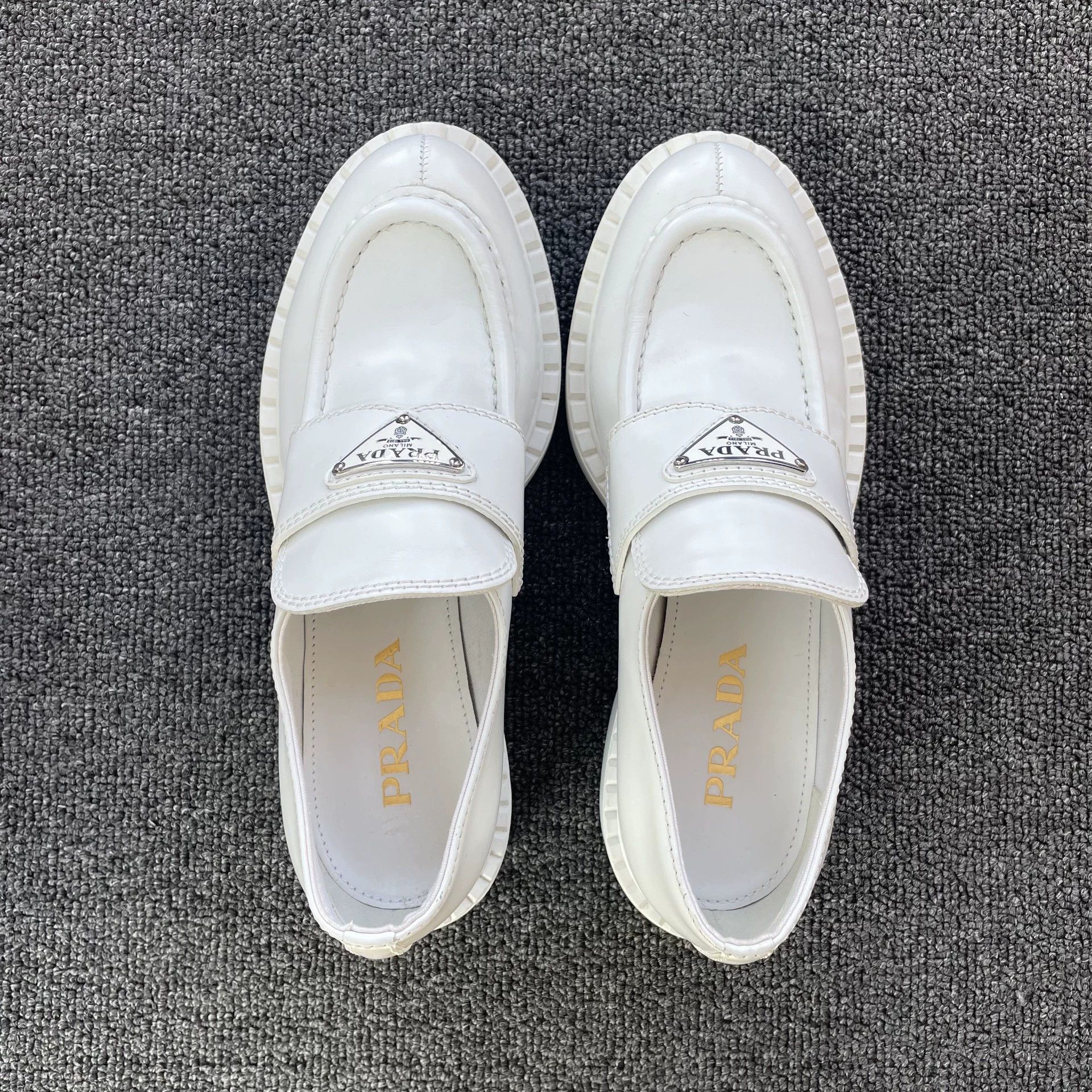 Prada PRADA women's leather loafers white 36.5 EU Size US 6 / IT 36 - 3 Thumbnail