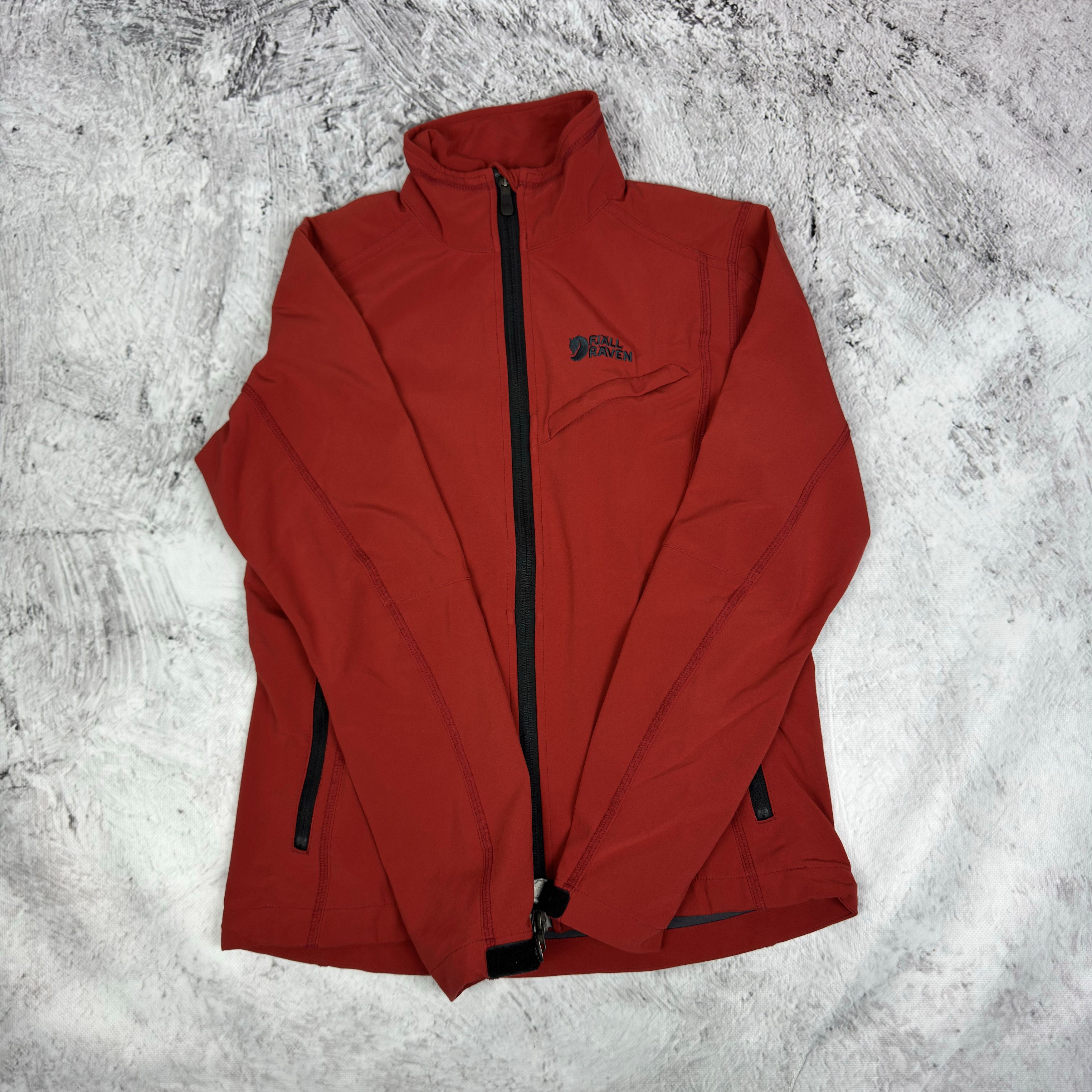 Fjallraven Fjällräven Women's Red Softshell Gorpcore Full Zip Jacket XS Size XS / US 0-2 / IT 36-38 - 1 Thumbnail