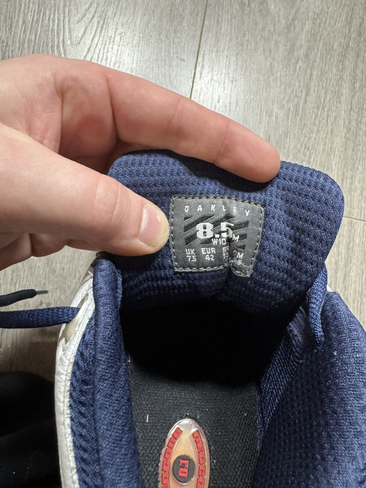 Oakley Oakley Domestic Redcode 0.1 White-Blue Basketball Shoes Size US 8.5 / EU 41-42 - 19 Thumbnail