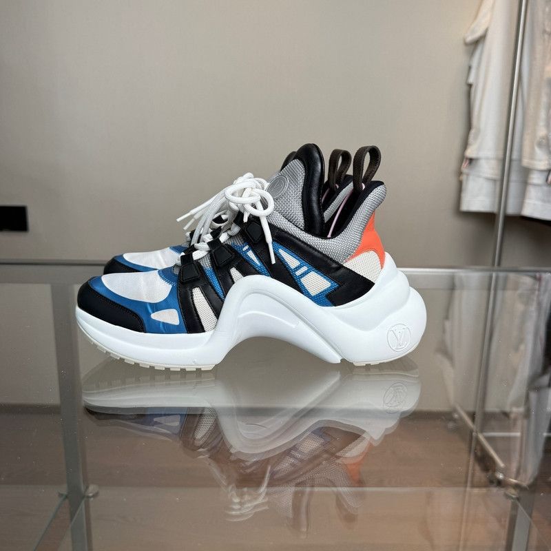 Louis Vuitton Louis Vuitton Leather Sports Sneakers in White and Blue - Size US 7.5 / EU 40-41 - 3 Thumbnail