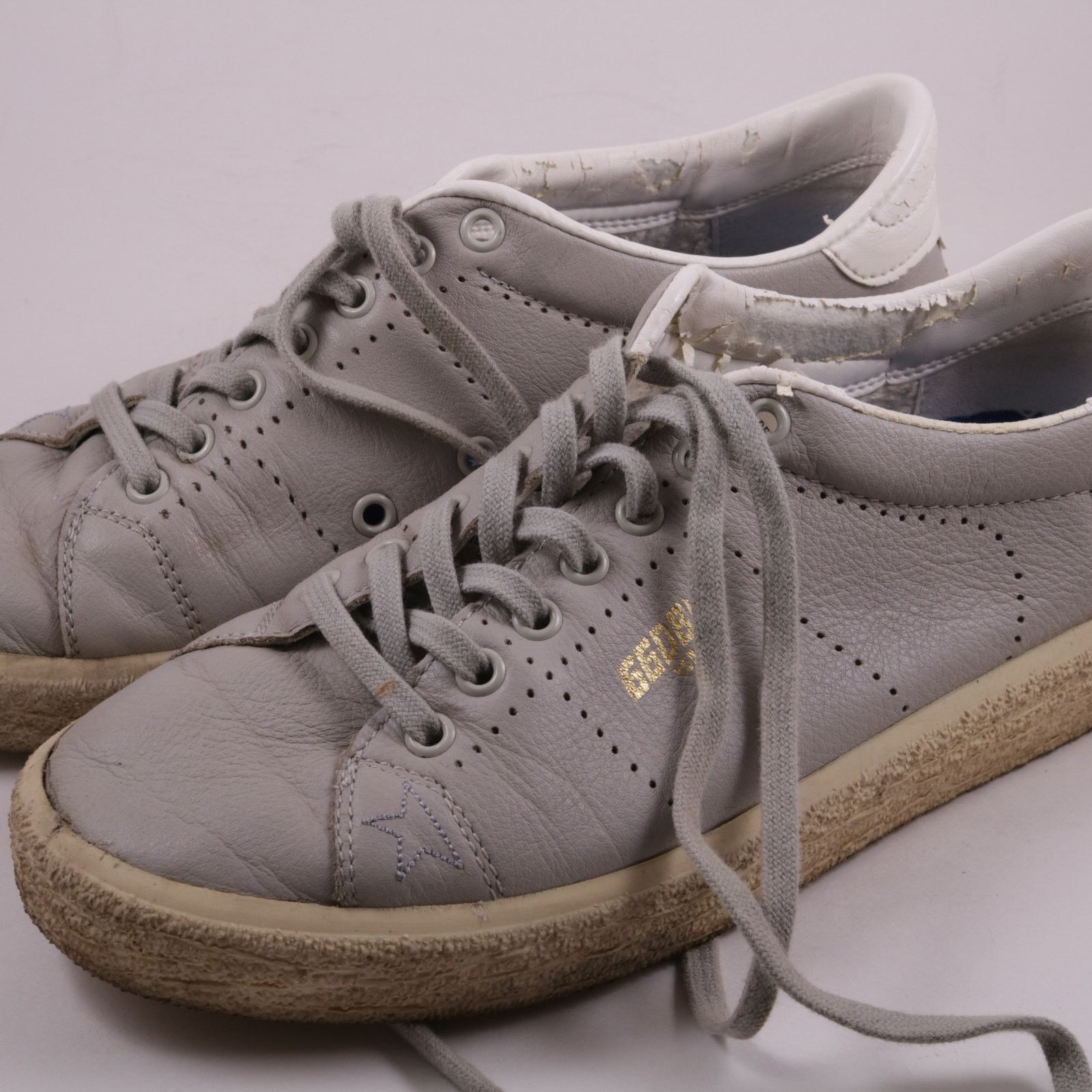 Golden Goose Golden Goose Deluxe Brand Gray Tennis Sneakers 36 6 Size US 6 / IT 36 - 2 Thumbnail