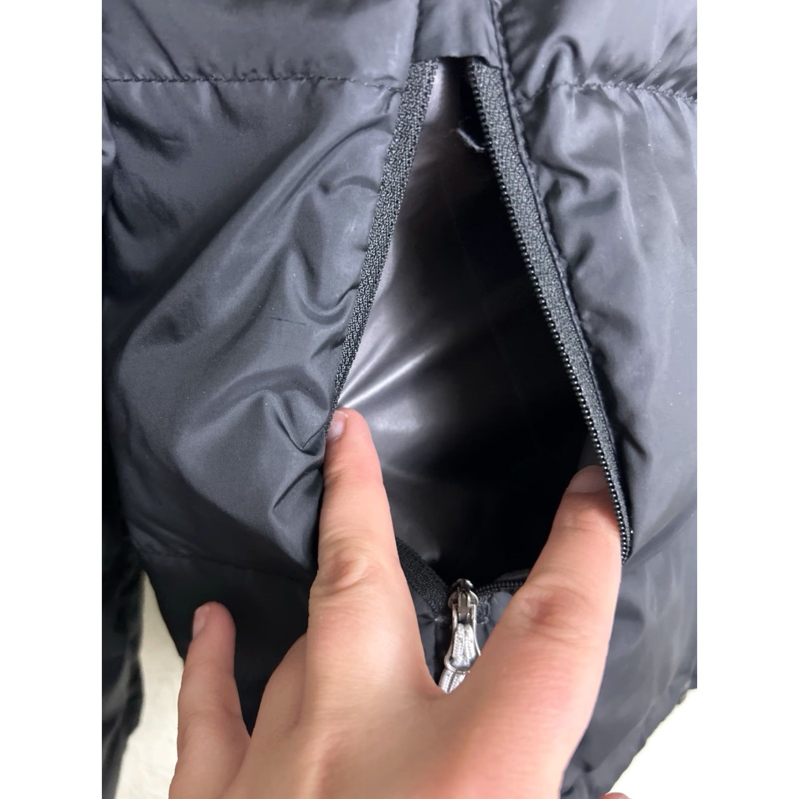 Kathmandu Kathmandu Womens XS Black Fullzip Duckdown550 Puffer Jacket Packable Light Jacket Size XS / US 0-2 / IT 36-38 - 7 Thumbnail