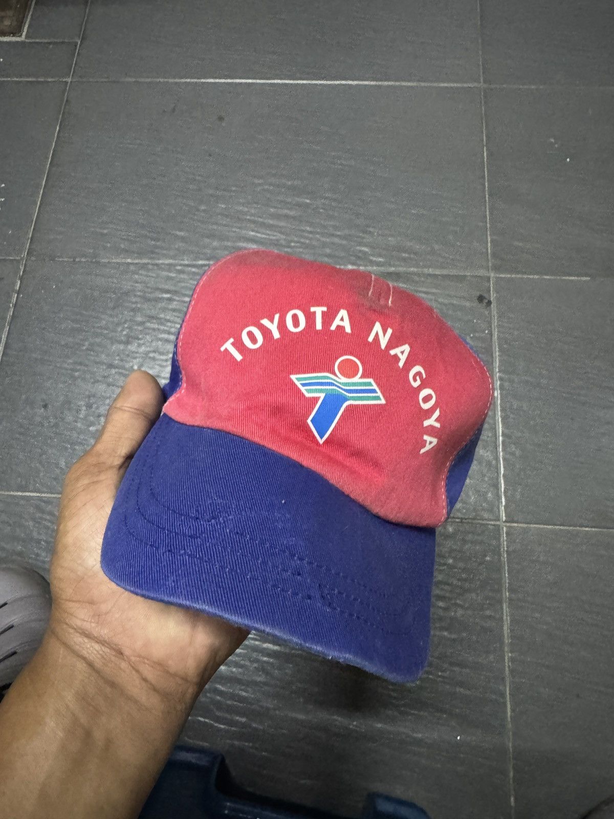 Formula 1 Vintage Toyota cap Size ONE SIZE - 1 Thumbnail