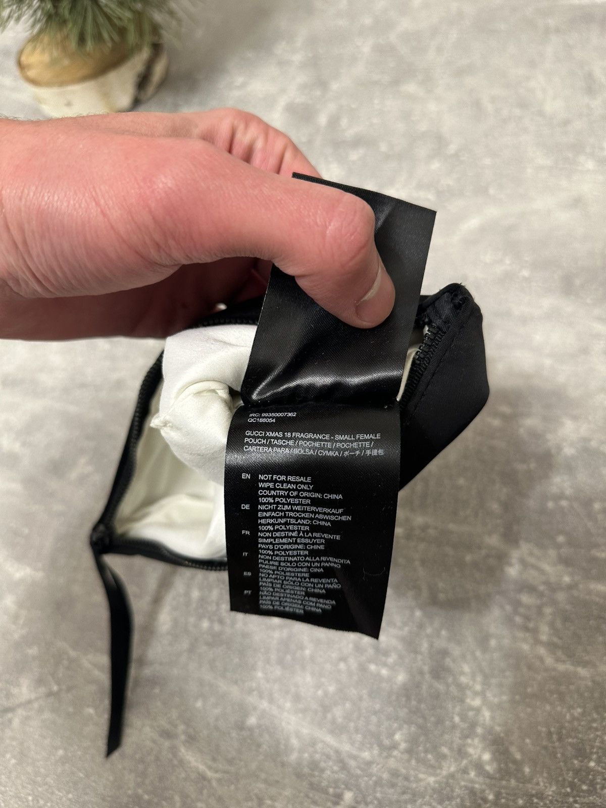 Gucci Gucci velty Pouch Black Nylon Gucci Size ONE SIZE - 6 Thumbnail
