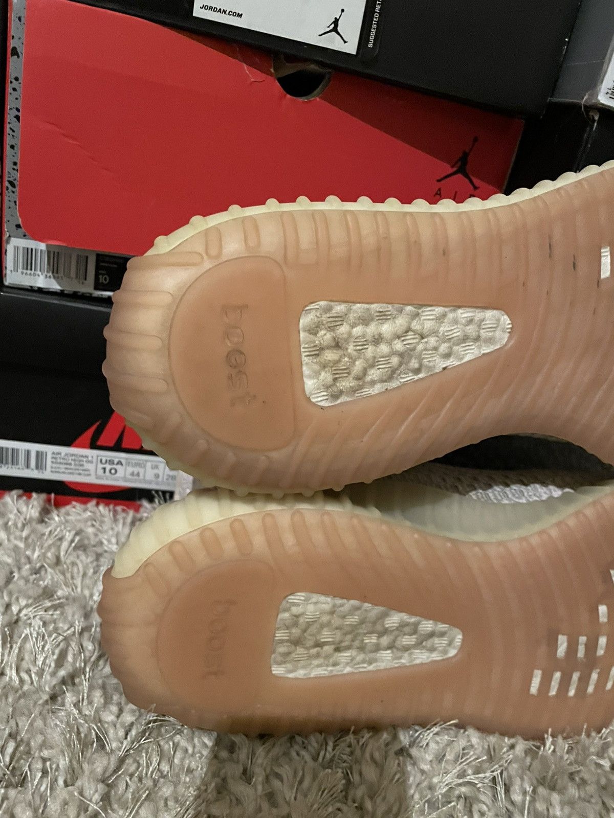 Yeezy Yeezy 350 V2 Citrin Size US 11.5 / EU 44-45 - 12 Thumbnail