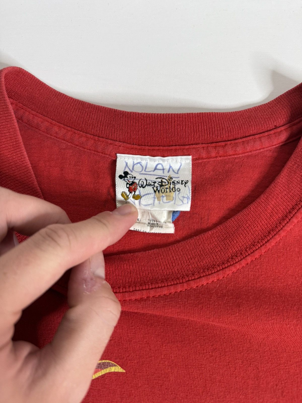 Vintage VINTAGE 1990’s Disney Magic Kingdom Tee "Red" (XL) *PREOWNED Size US XL / EU 56 / 4 - 5 Thumbnail