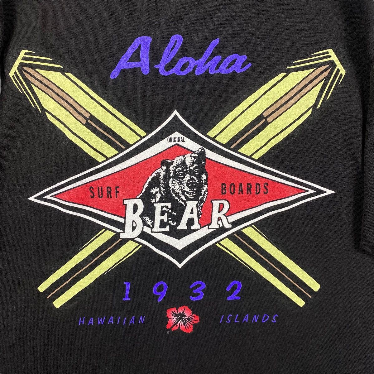 Vintage Vintage 90's BEAR SURFBOARDS Aloha Hawaiian Islands Surf Tee Size US L / EU 52-54 / 3 - 2 Thumbnail
