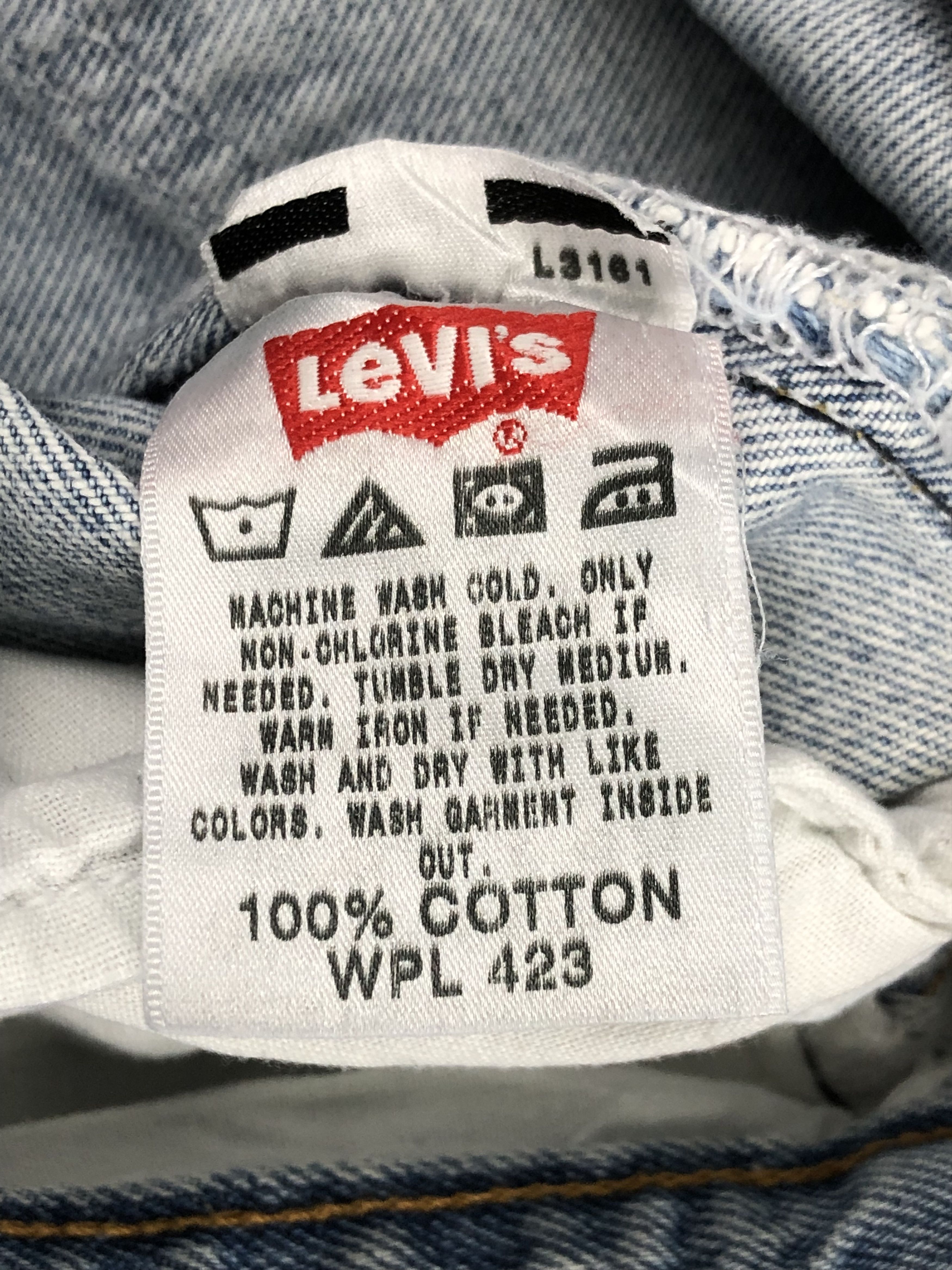 Levi's Vintage Levis 501 Light Washed Jeans DPP0229 Size US 35 - 12 Thumbnail
