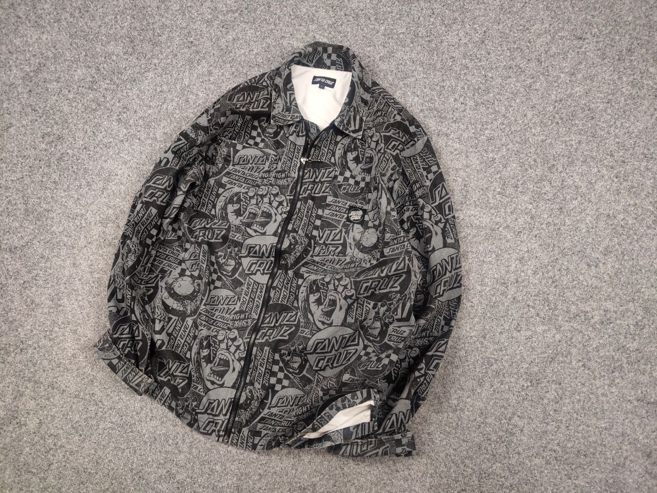 Santa Cruz Skateboards Santa Cruz El Jefe All-Over Pattern Long Sleeve Zip Jacket Size US L / EU 52-54 / 3 - 4 Thumbnail